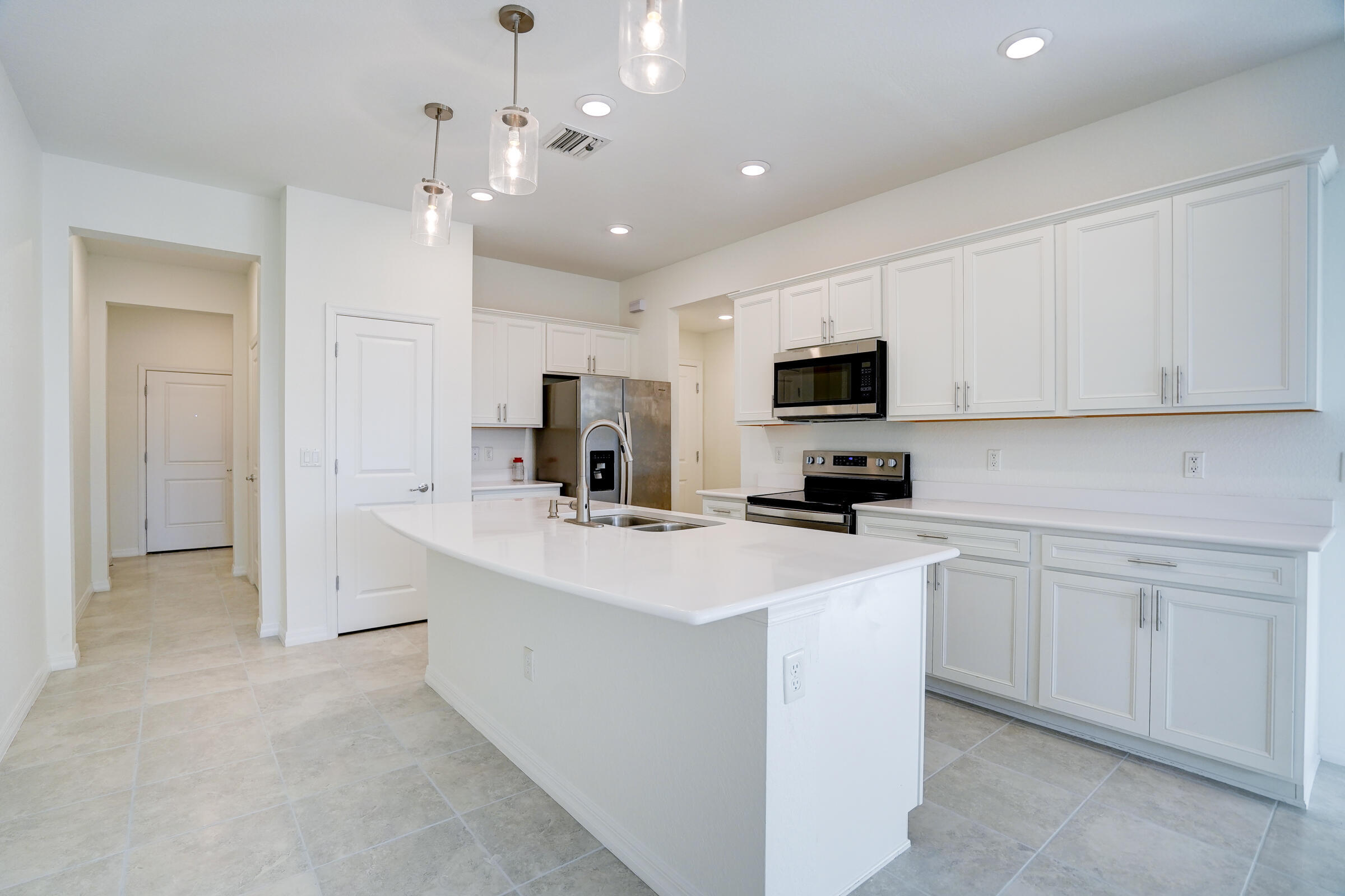 B26040966 Property Photo 8