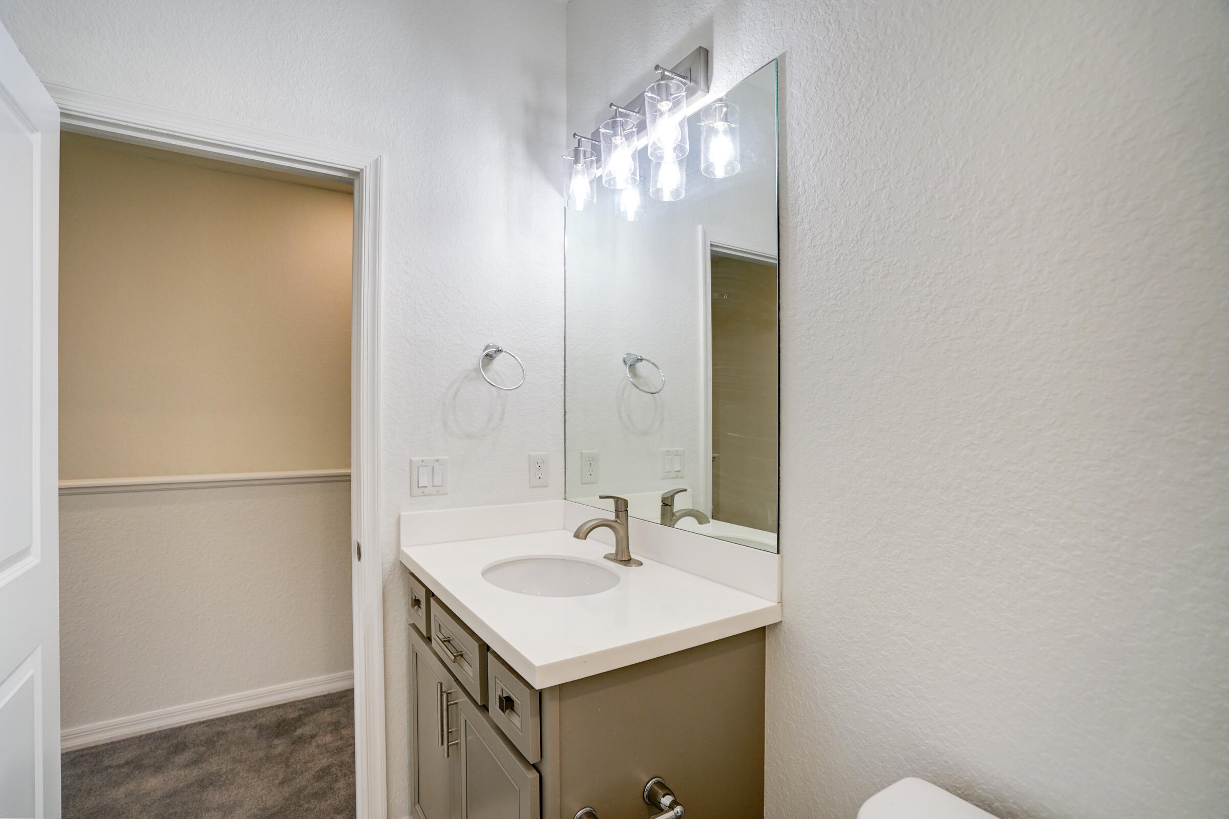 B26040966 Property Photo 24