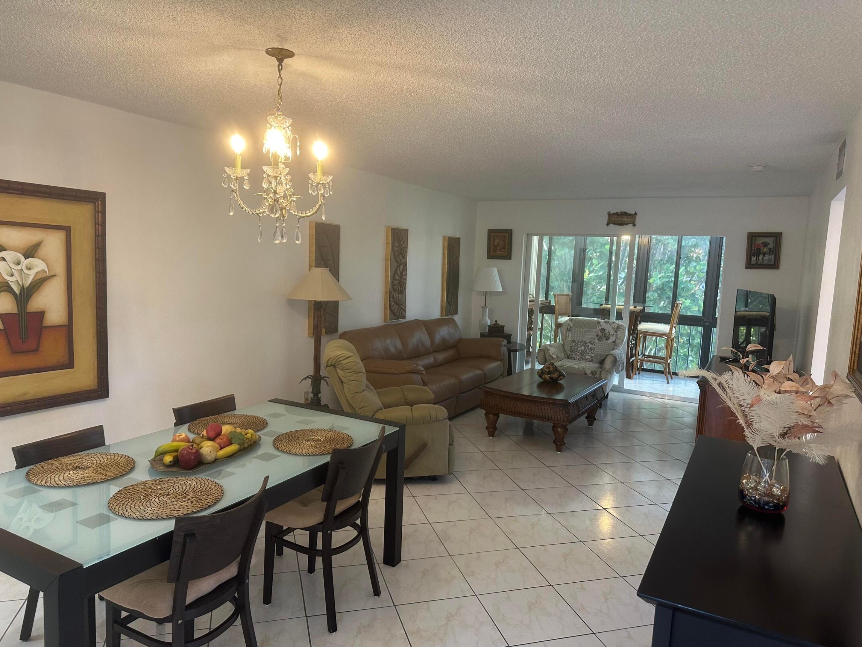 8960 S Hollybrook 301 Property Photo 5