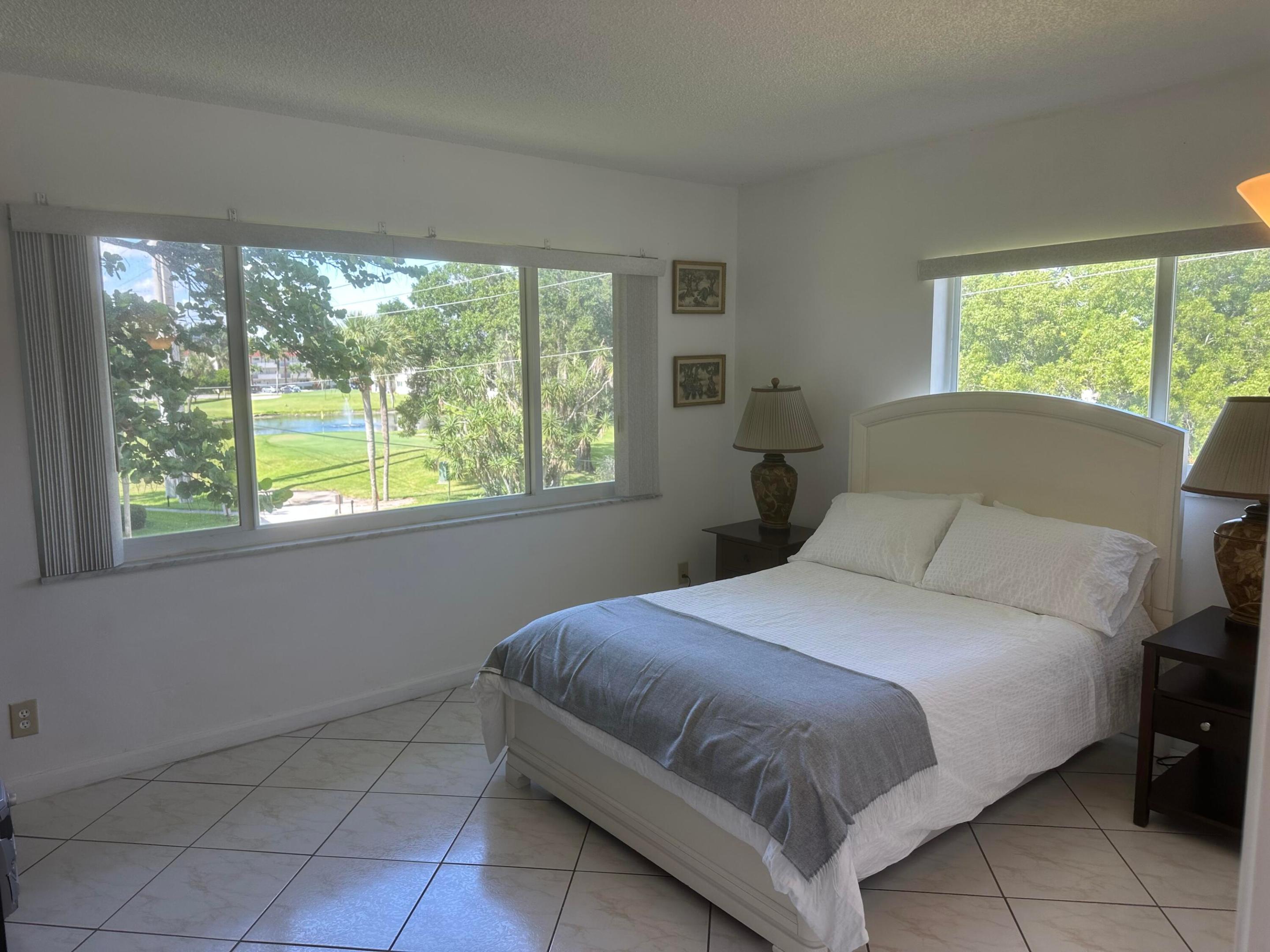 8960 S Hollybrook 301 Property Photo 8