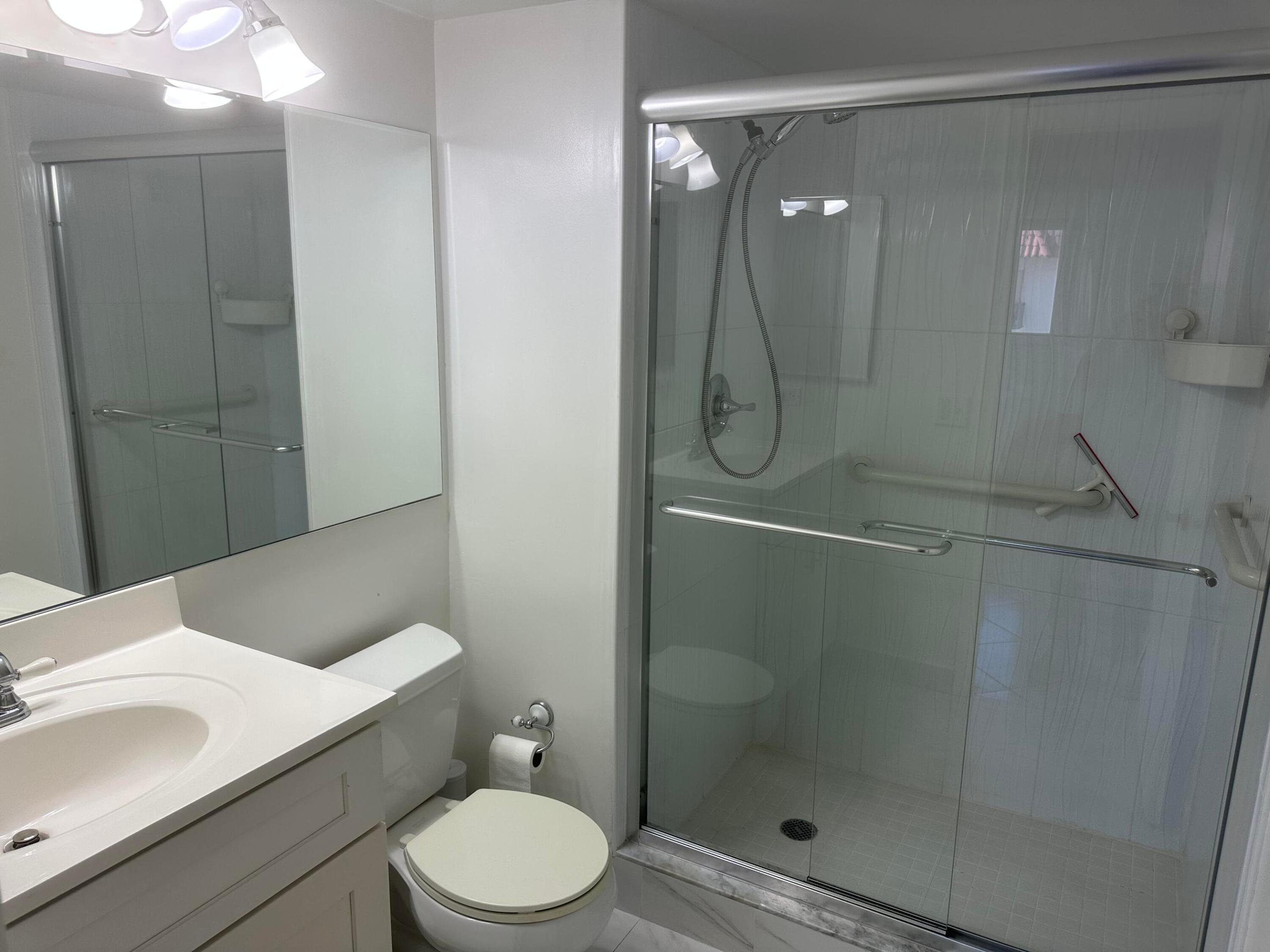 8960 S Hollybrook 301 Property Photo 11