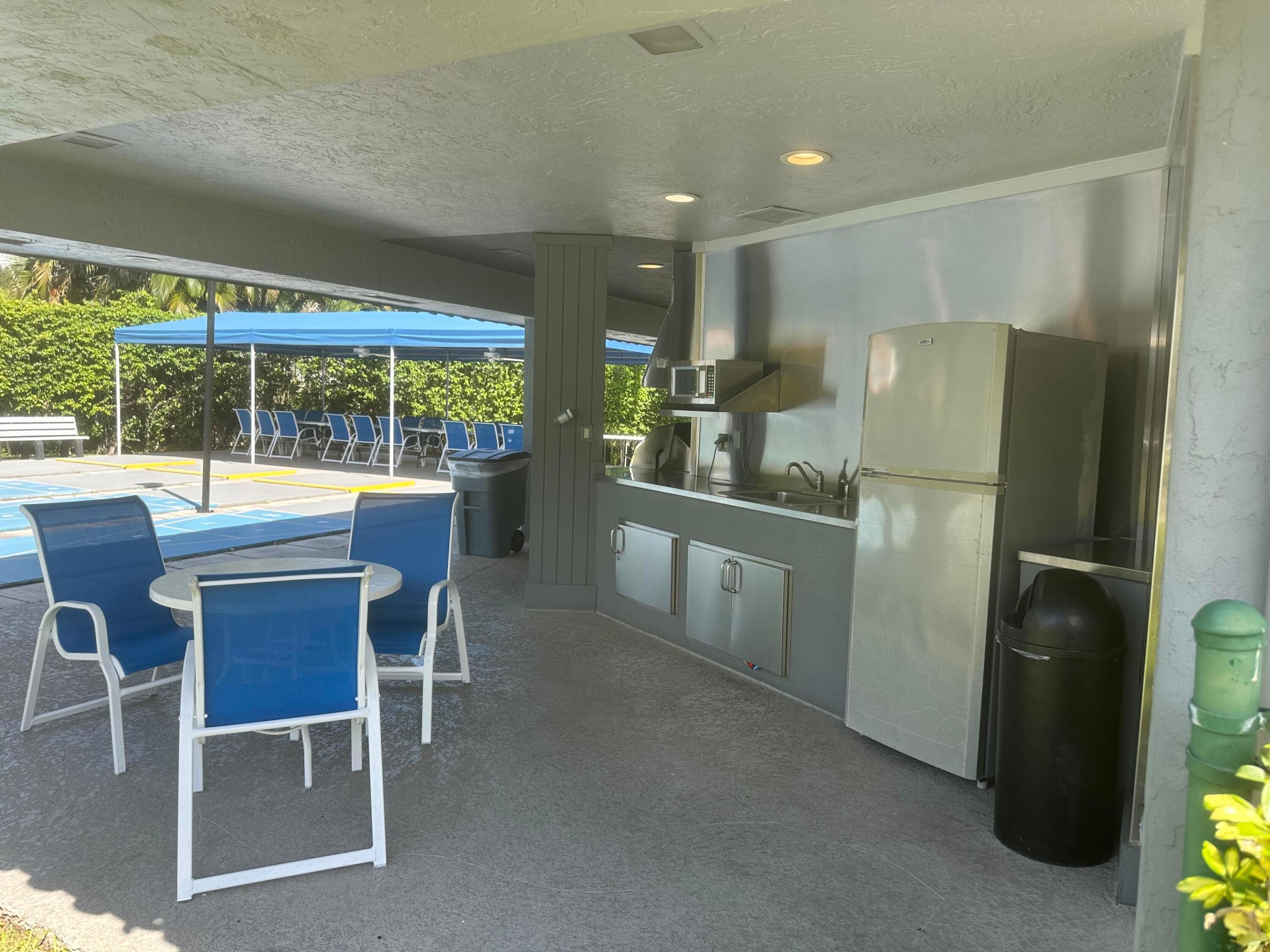 8960 S Hollybrook 301 Property Photo 14