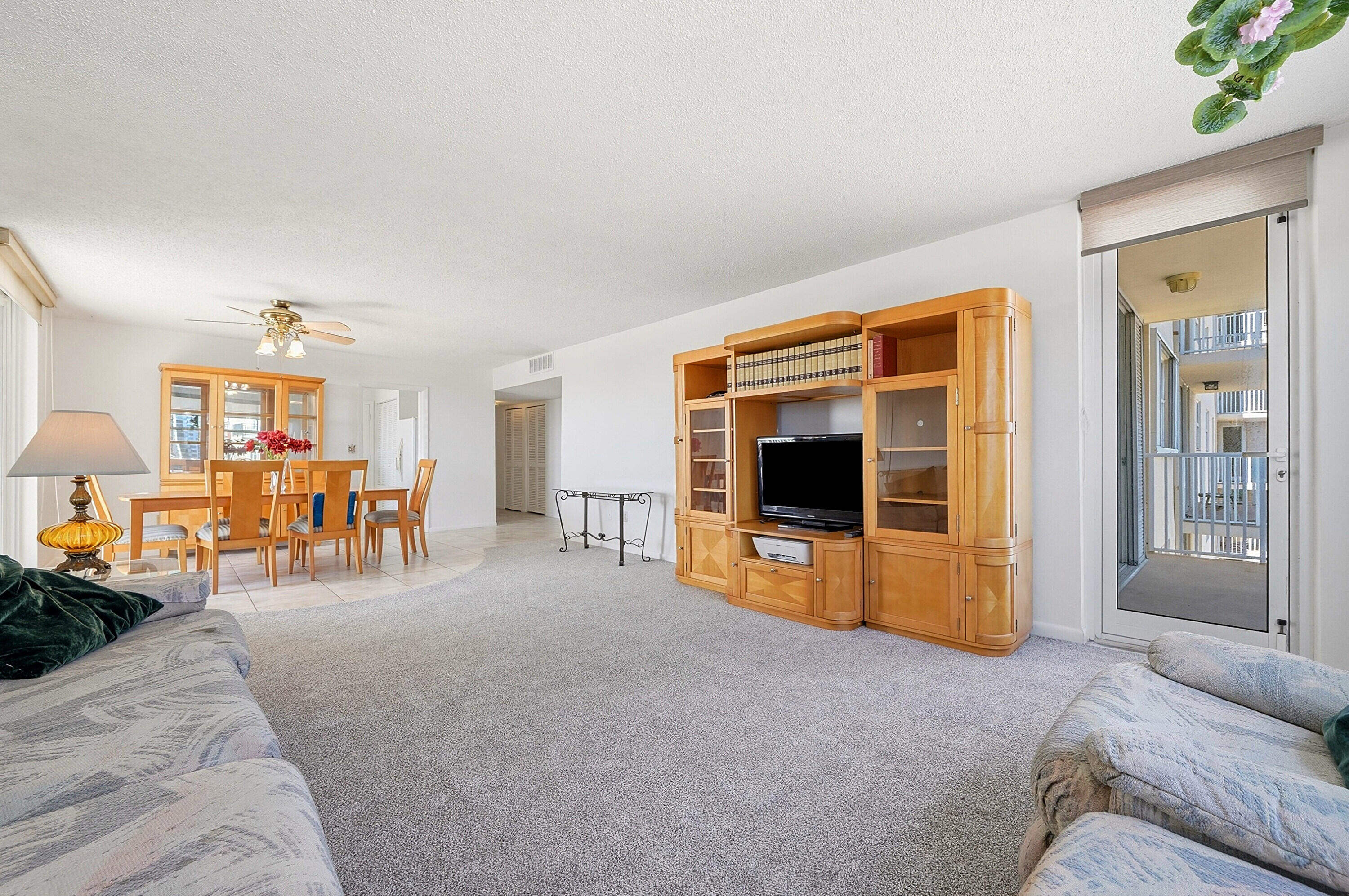 1401 S Ocean Drive 704 Property Photo 7