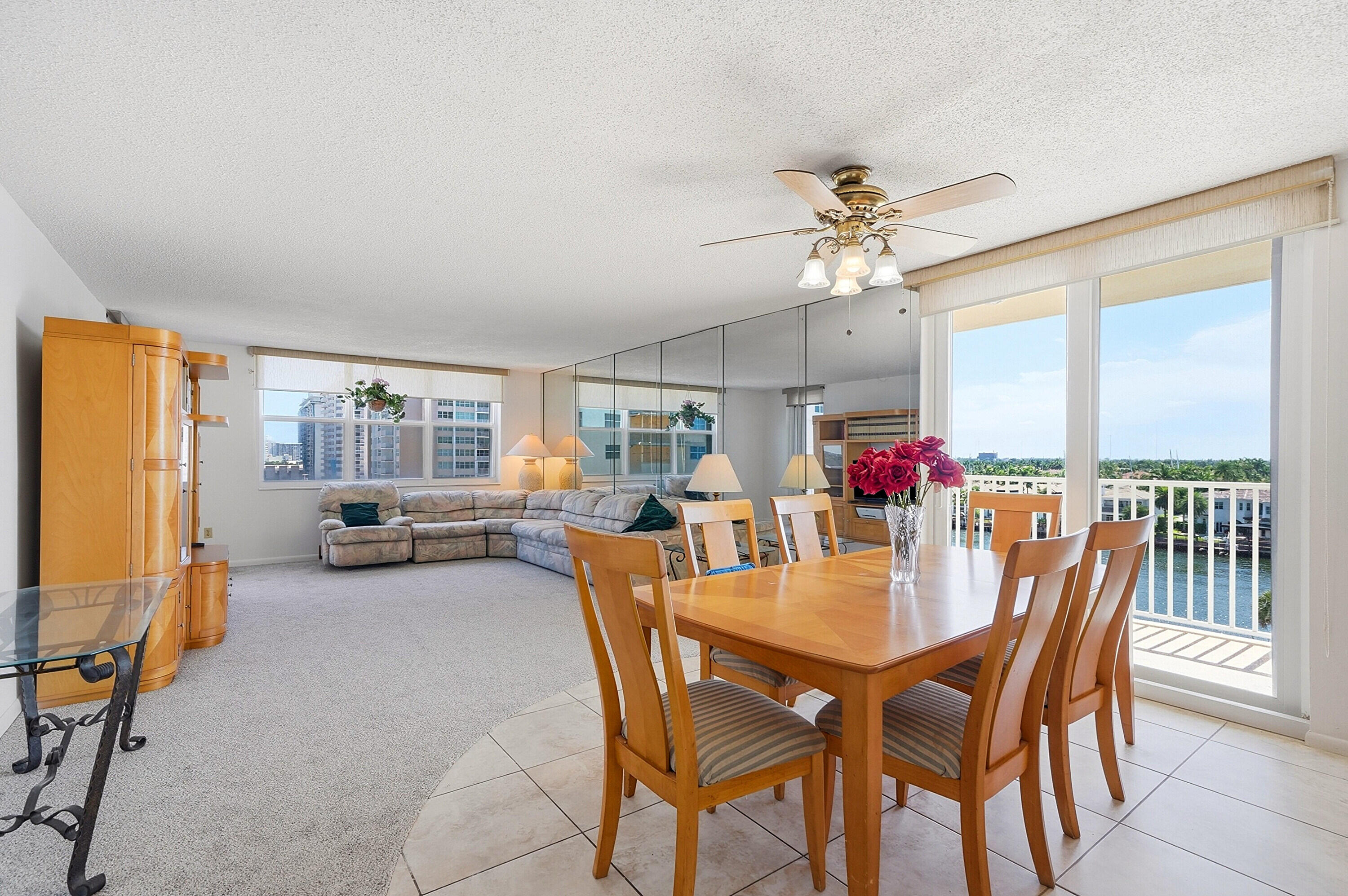 1401 S Ocean Drive 704 Property Photo 10
