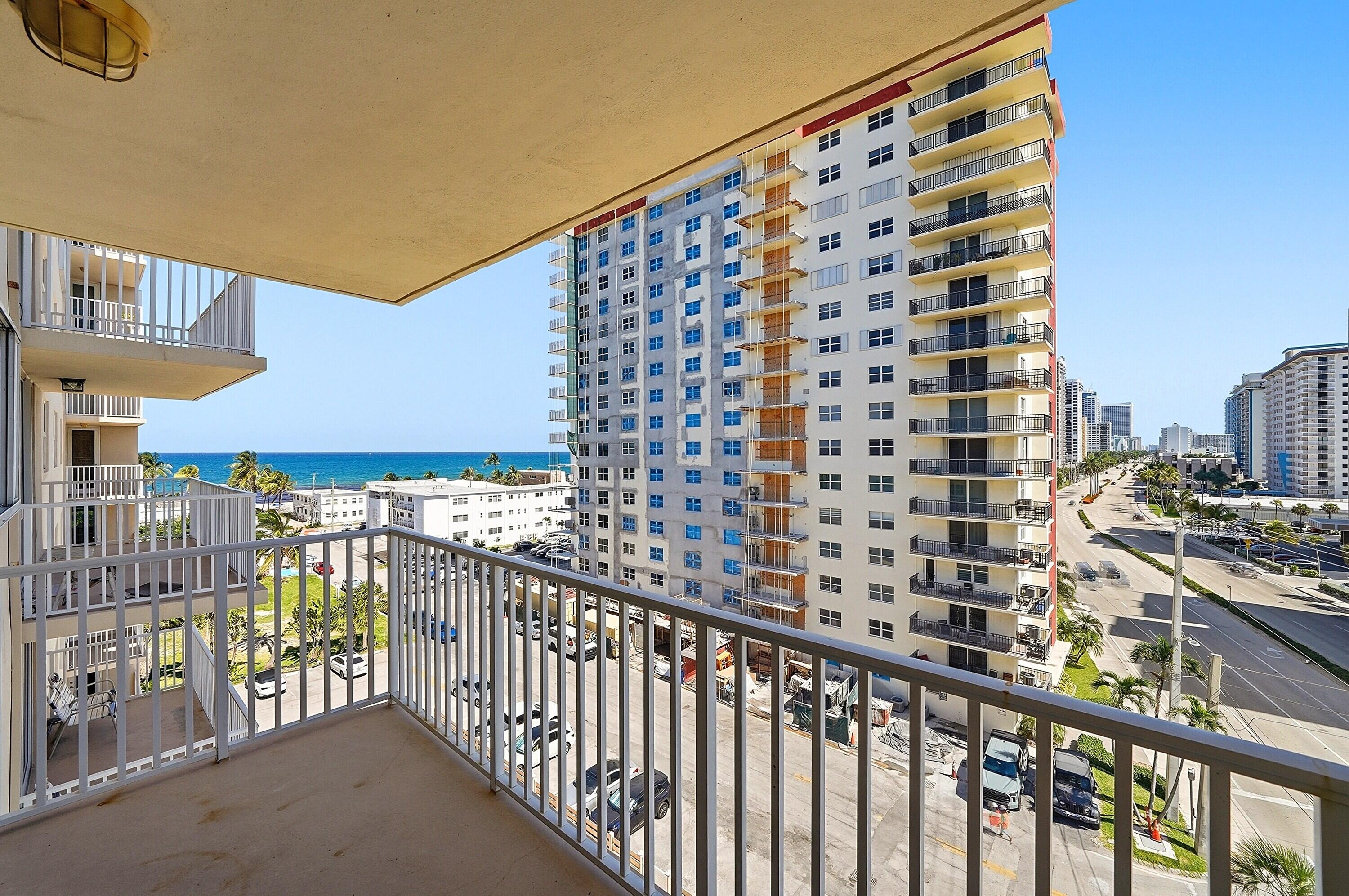 1401 S Ocean Drive 704 Property Photo 23