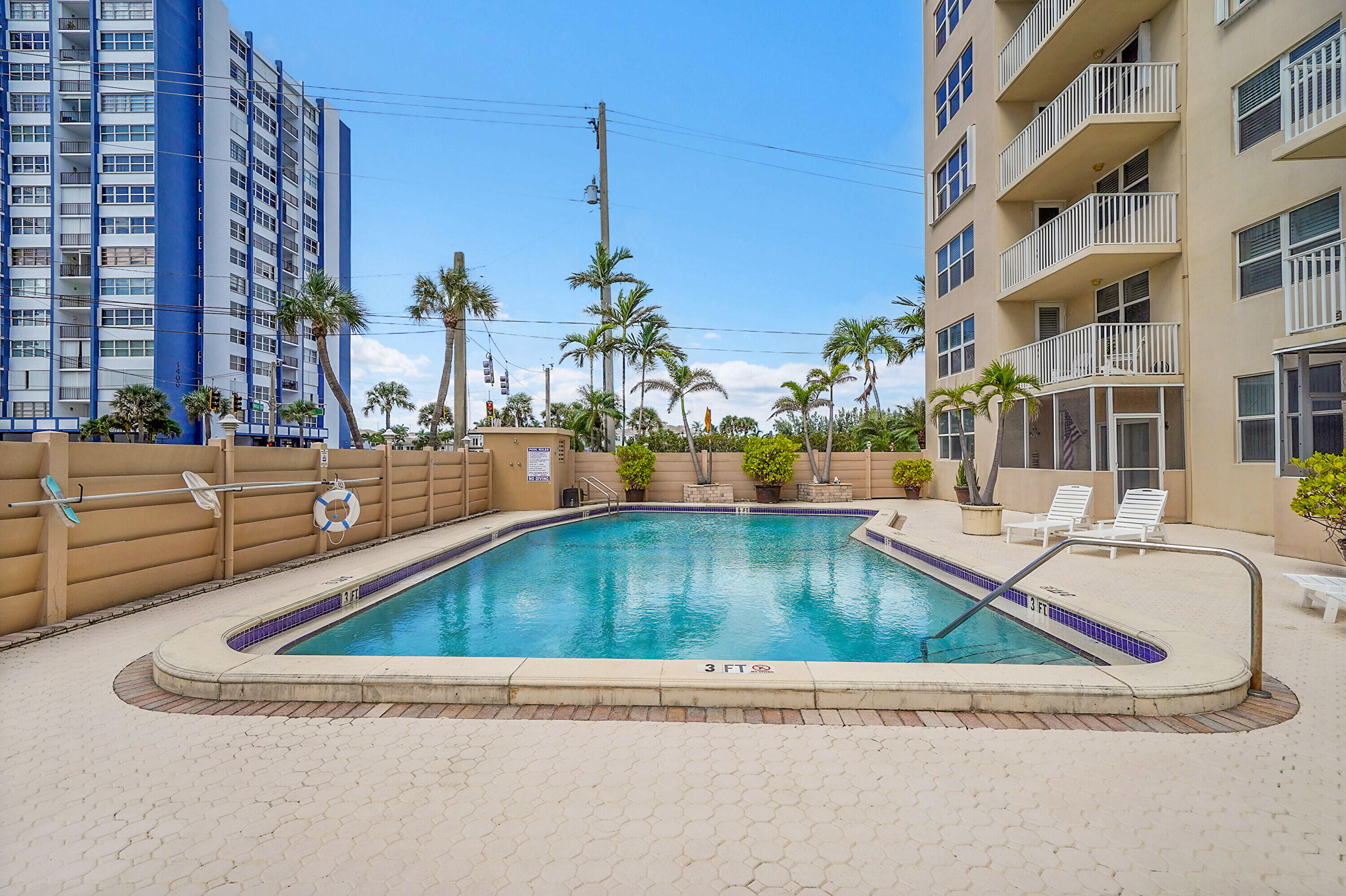 1401 S Ocean Drive 704 Property Photo 53