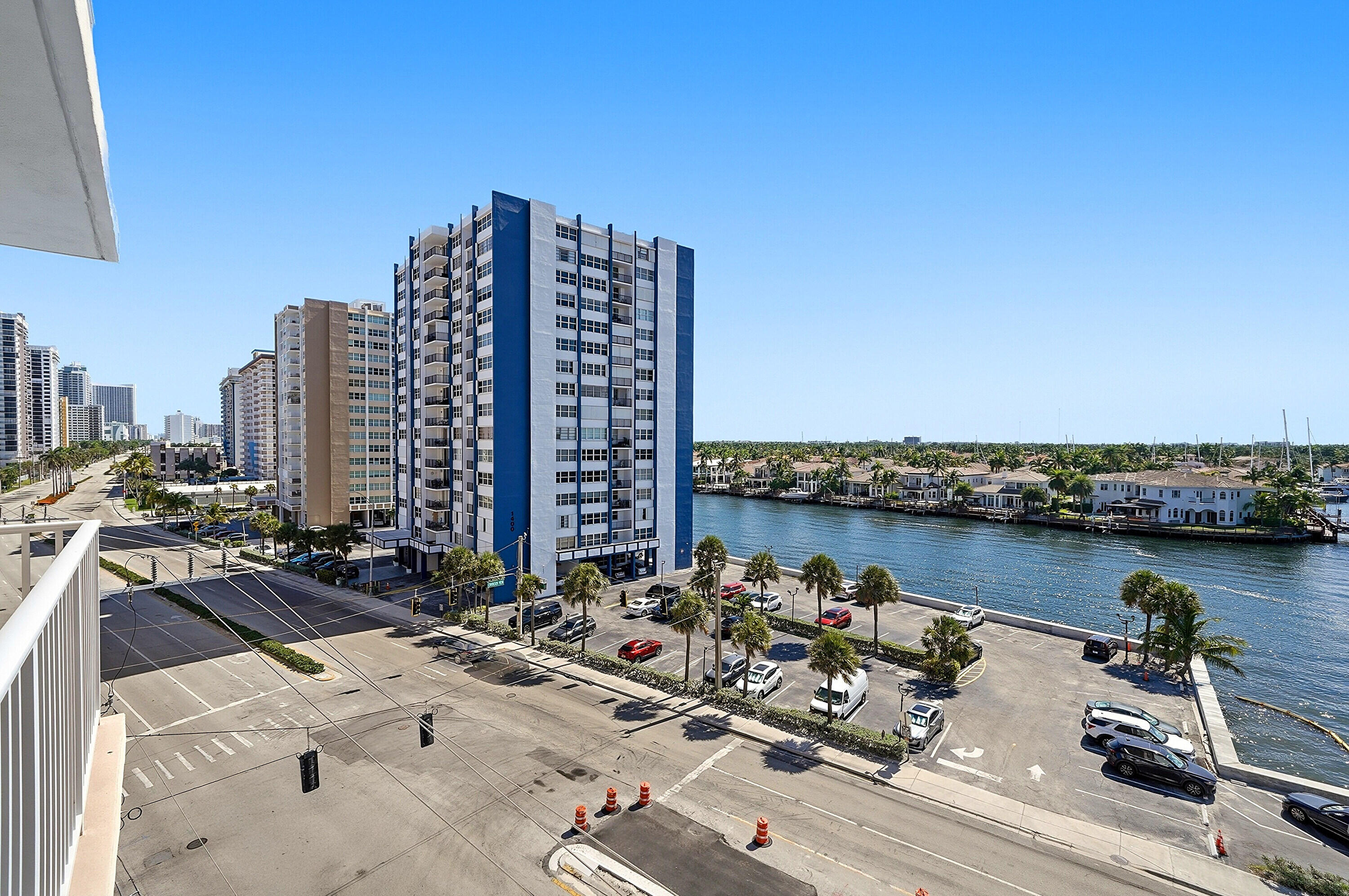 1401 S Ocean Drive 704 Property Photo 67