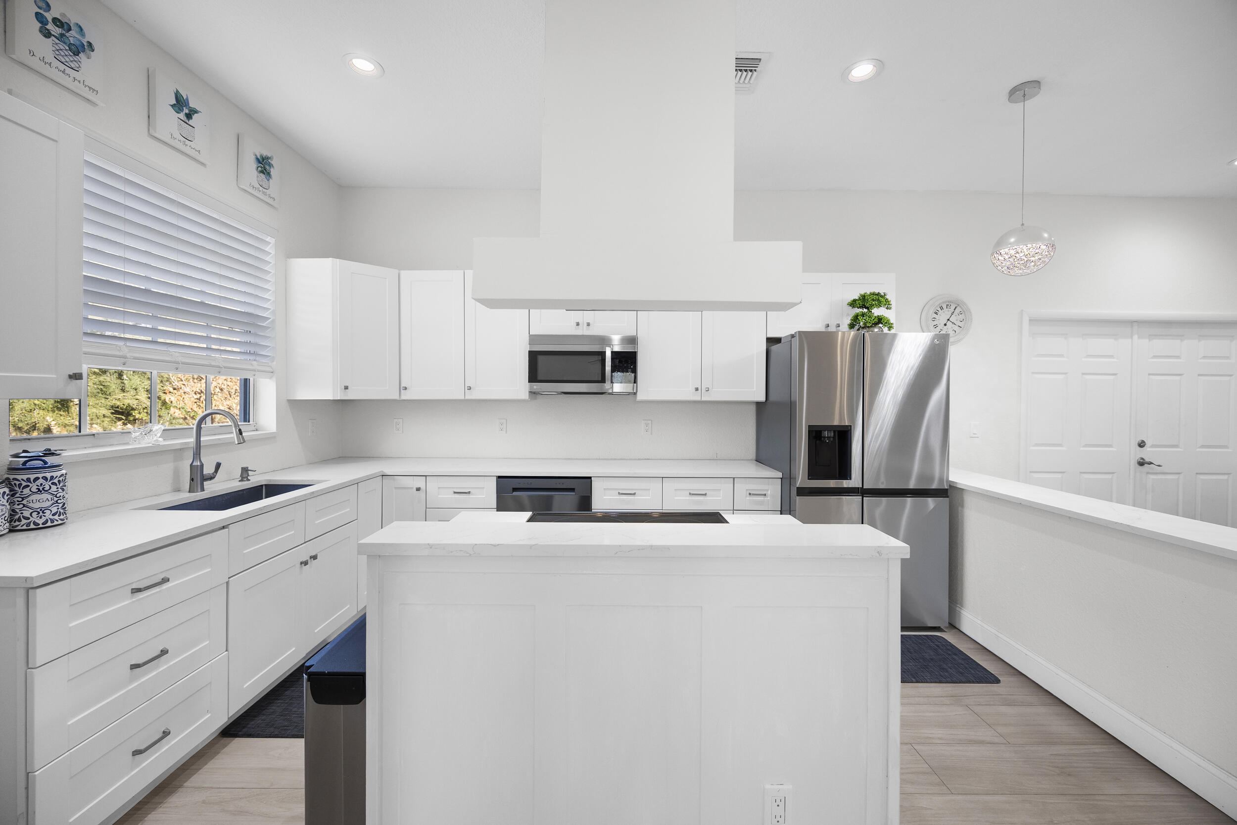 6934 Grapeview Boulevard Property Photo 33