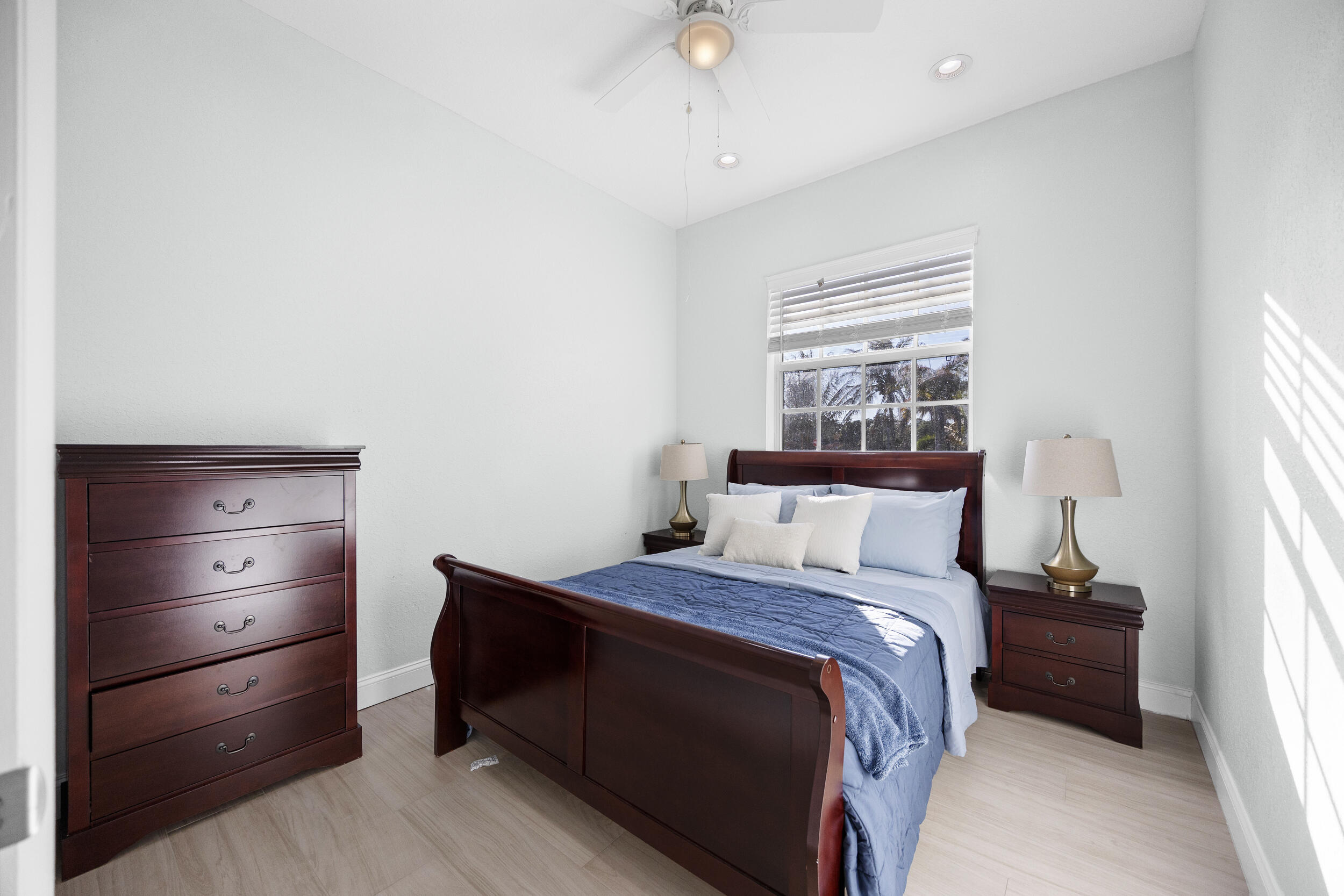 6934 Grapeview Boulevard Property Photo 38