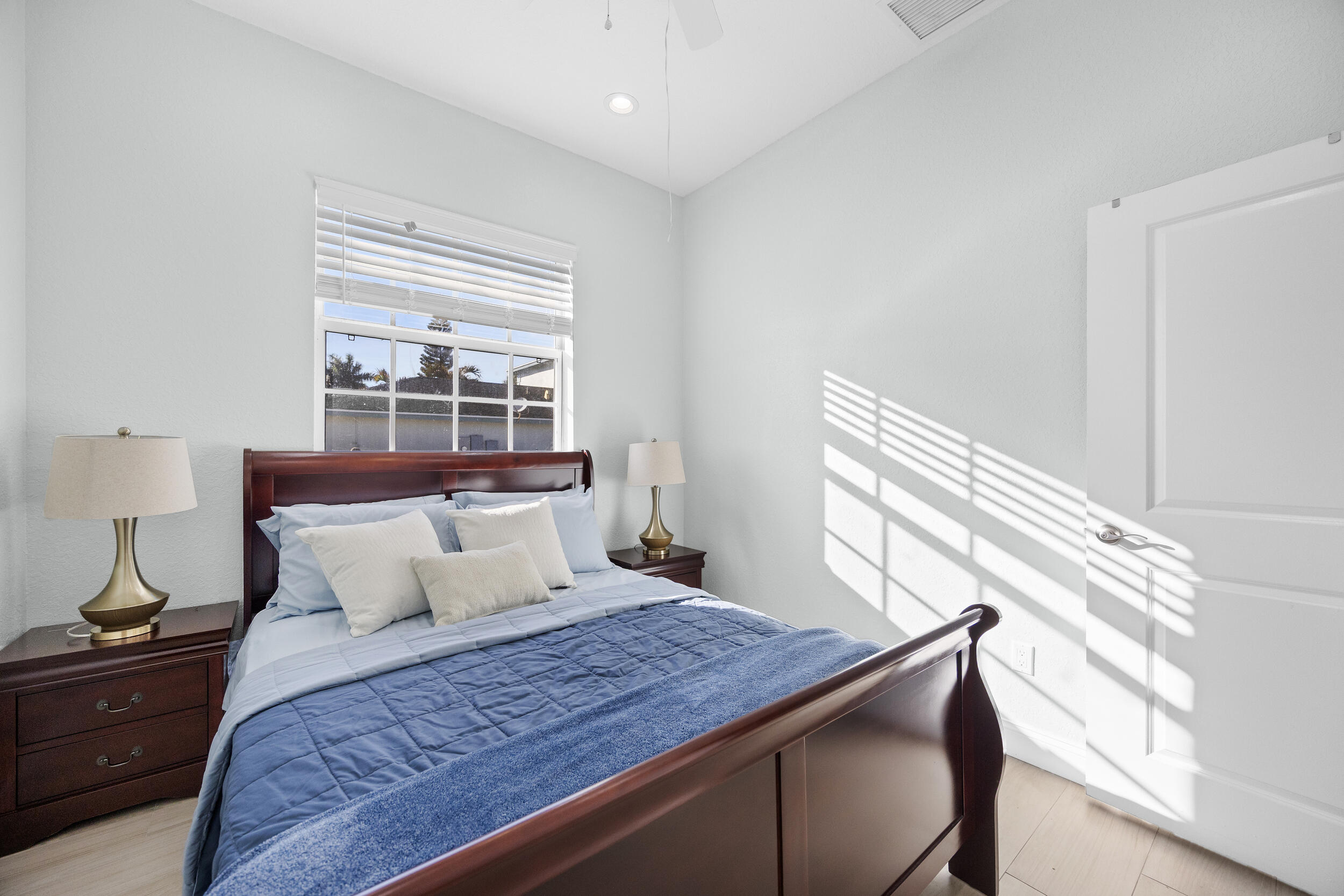 6934 Grapeview Boulevard Property Photo 39
