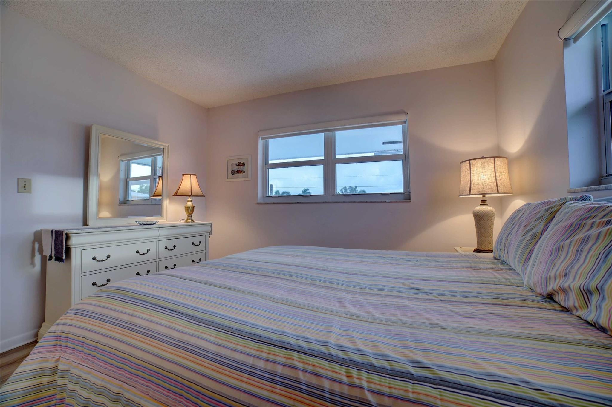 1801 Ocean Drive 201 Property Photo 6