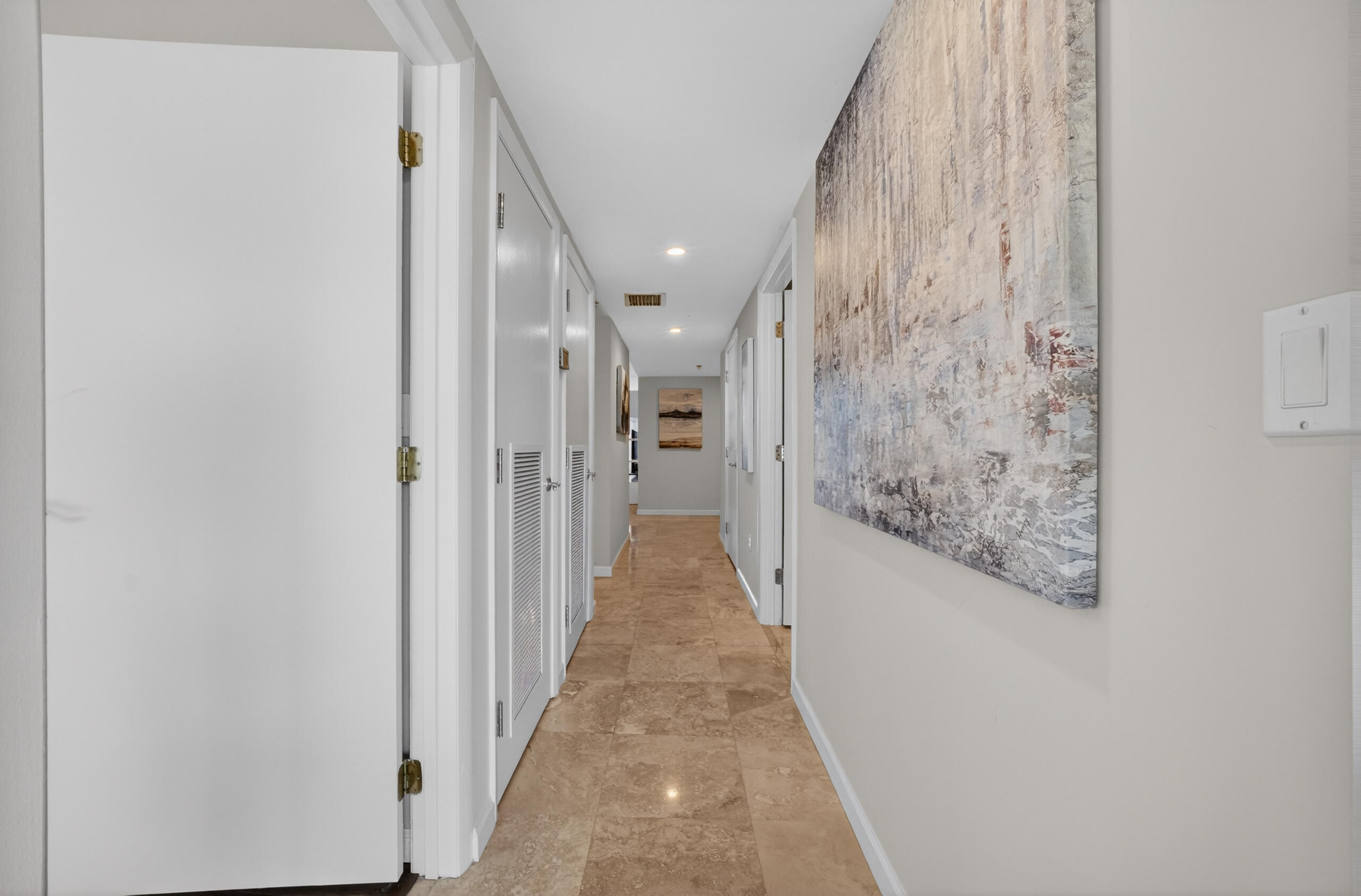 45 Hendricks Isle 403 Property Photo 12