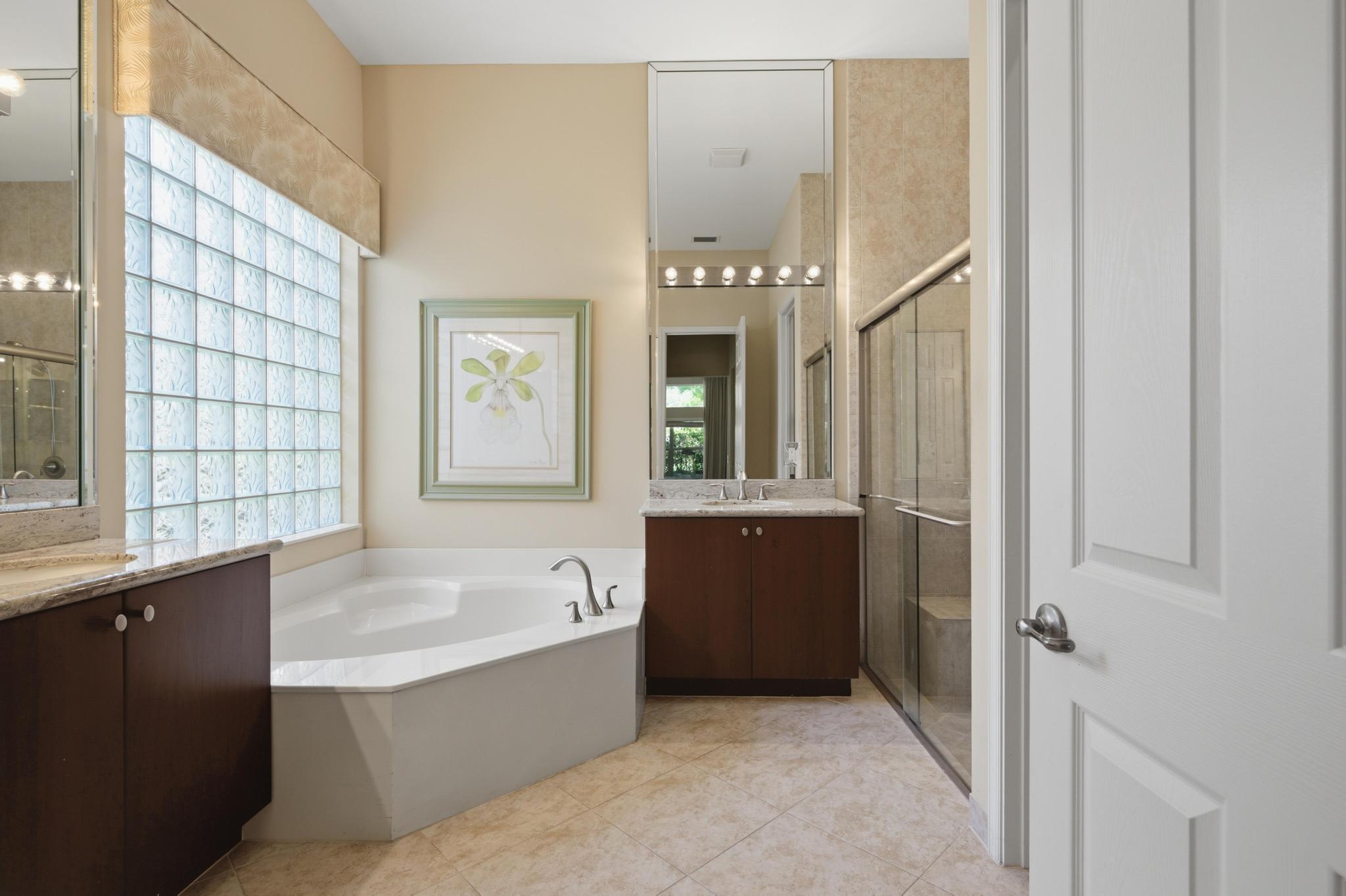 10588 Stone Garden Drive Property Photo 14