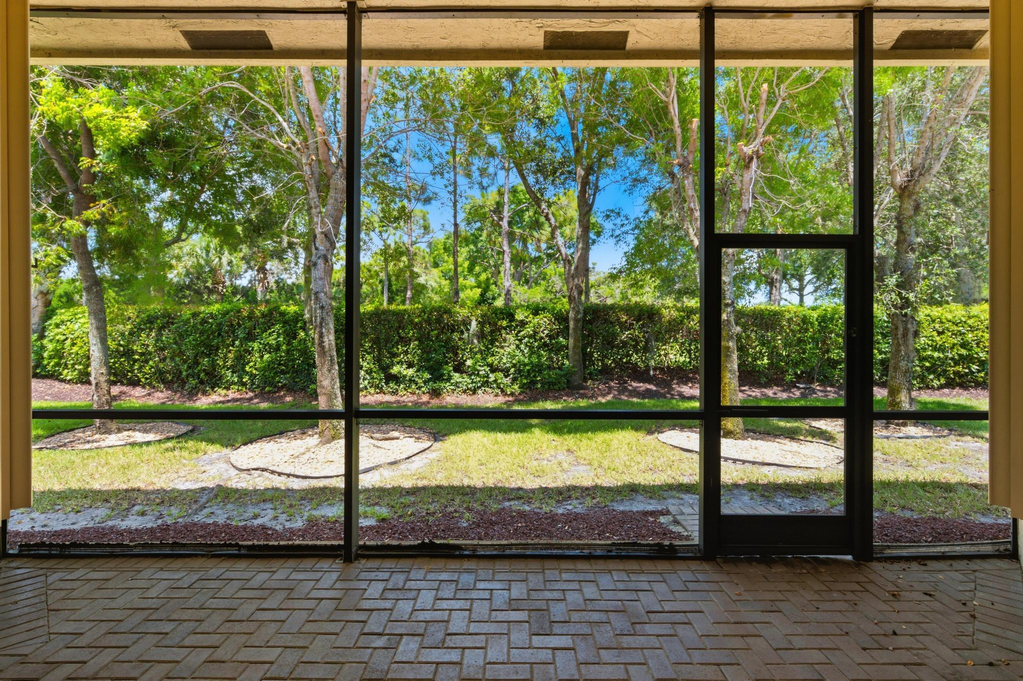 10588 Stone Garden Drive Property Photo 21