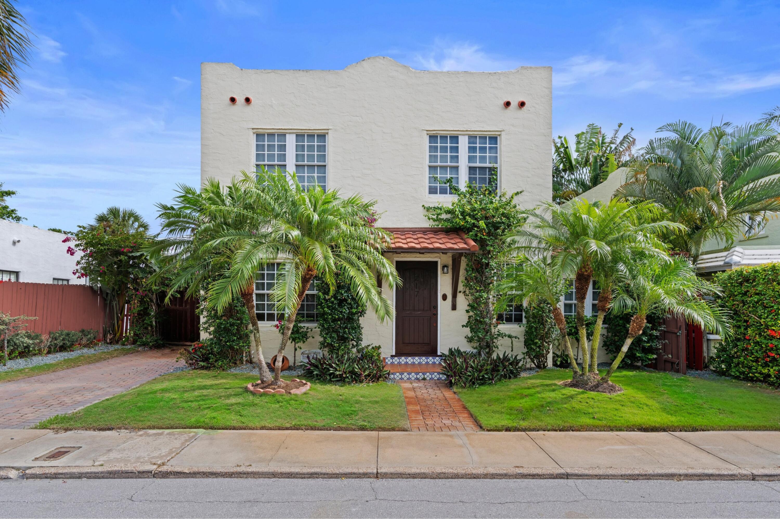 217 Lytton Court