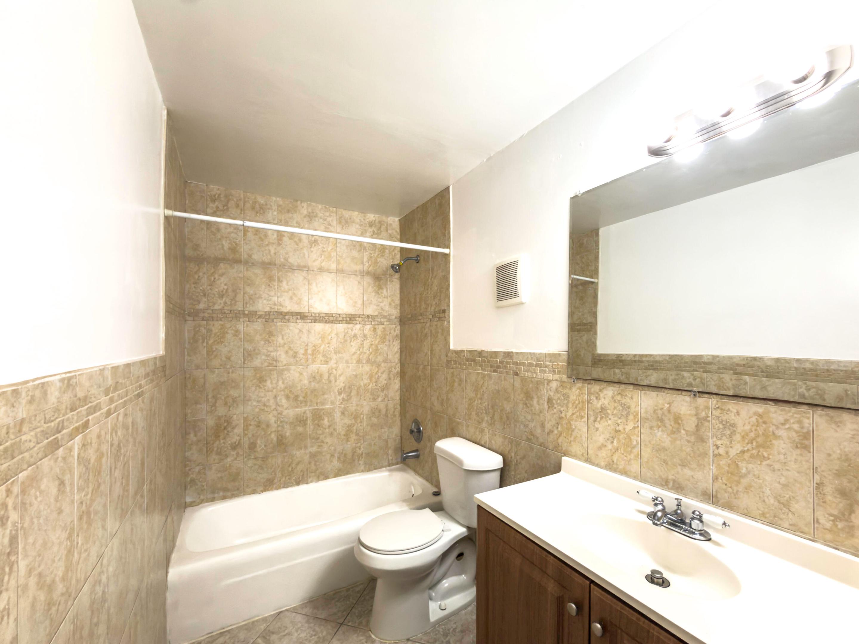 4109 Riverside Drive Property Photo 6