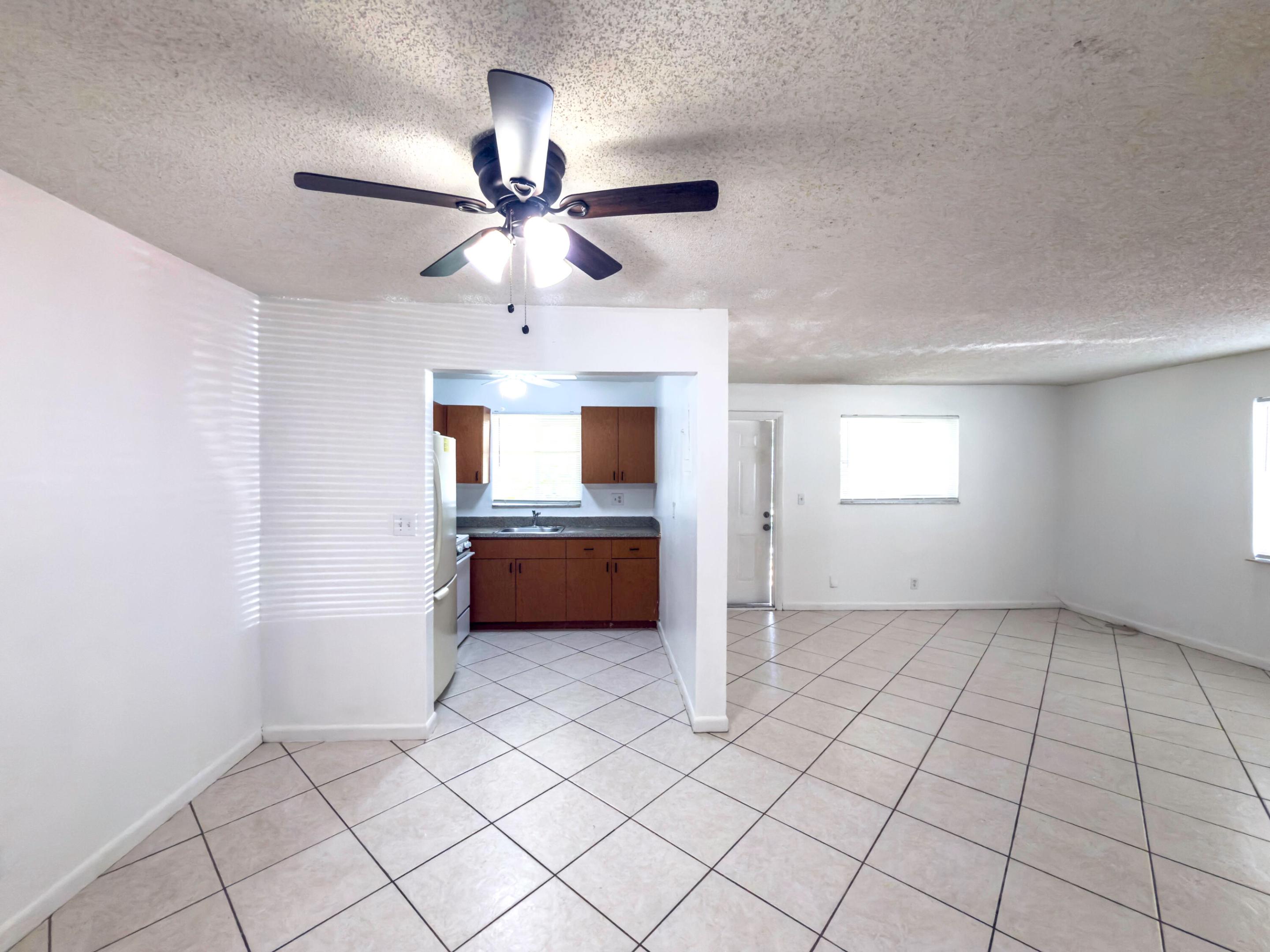 4109 Riverside Drive Property Photo 7