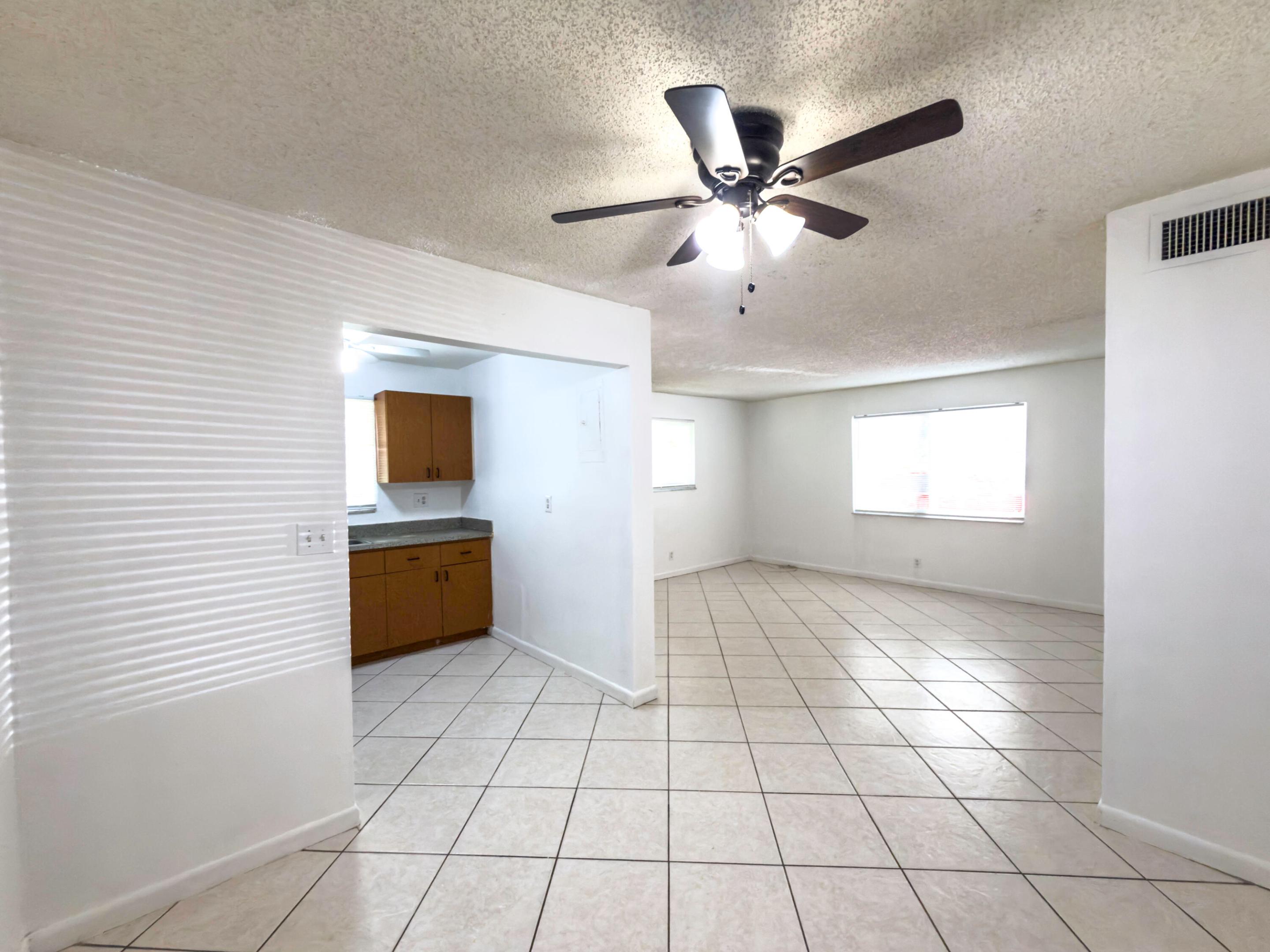 4109 Riverside Drive Property Photo 11