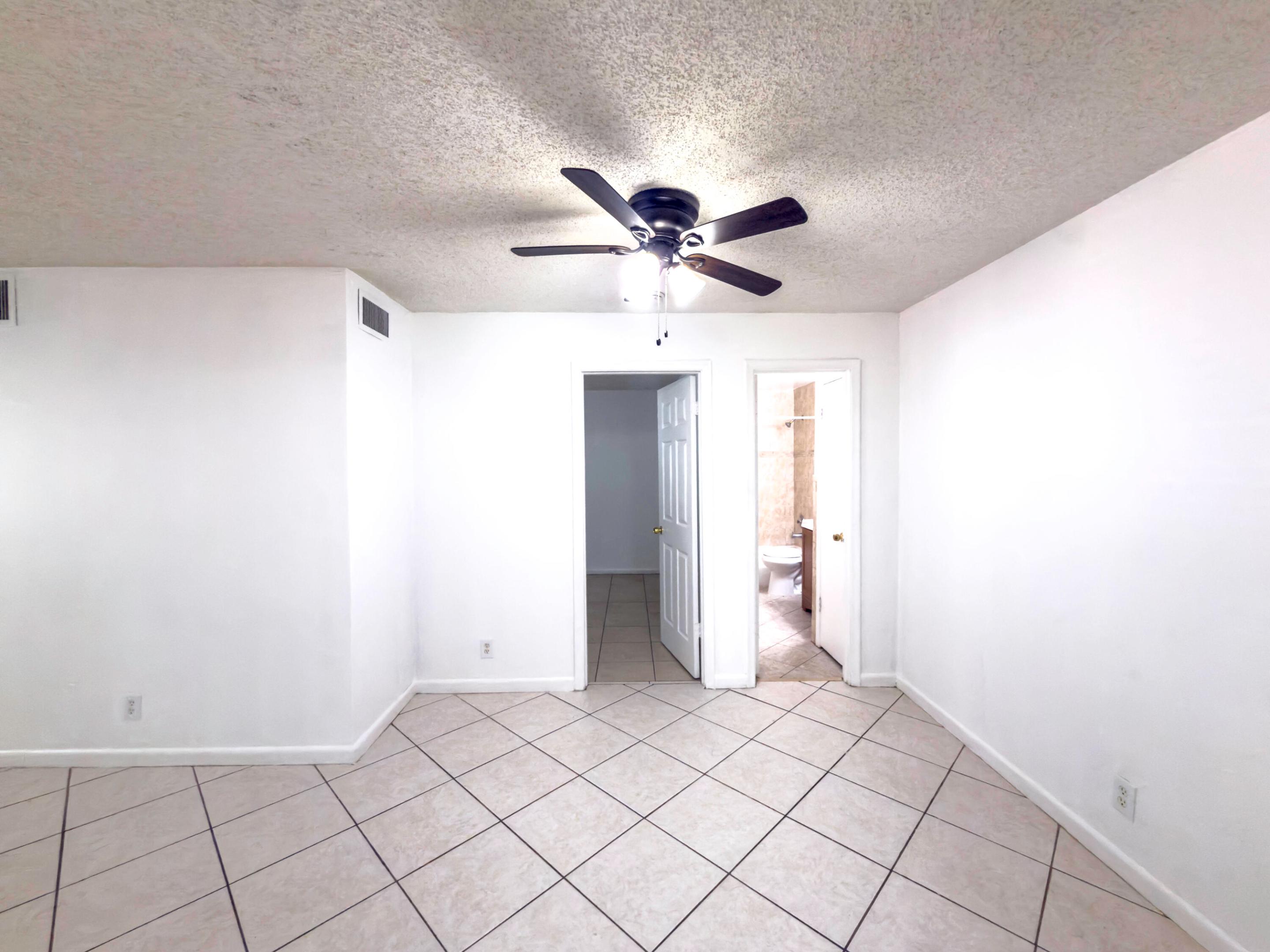 4109 Riverside Drive Property Photo 13