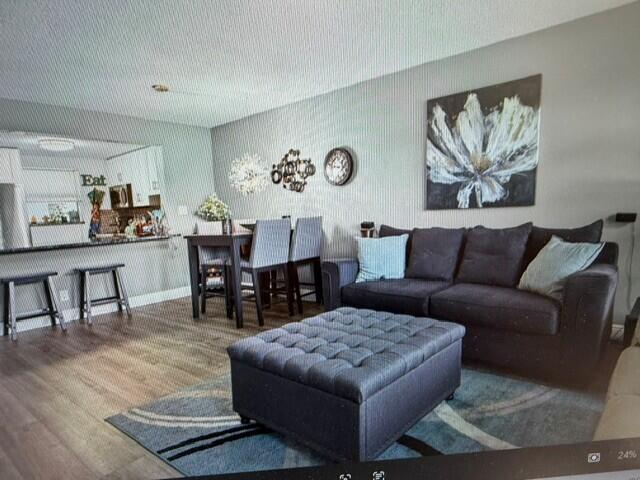 2308 S Cypress Bend Drive #123 Property Photo 15