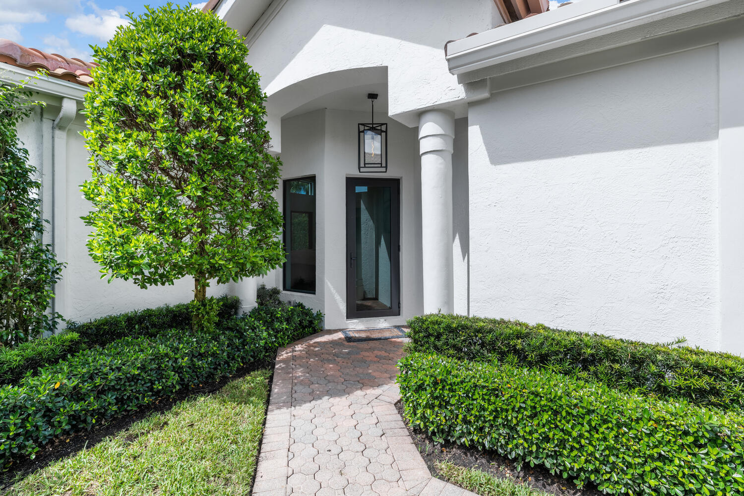 12618 Mallet Circle Property Photo 2
