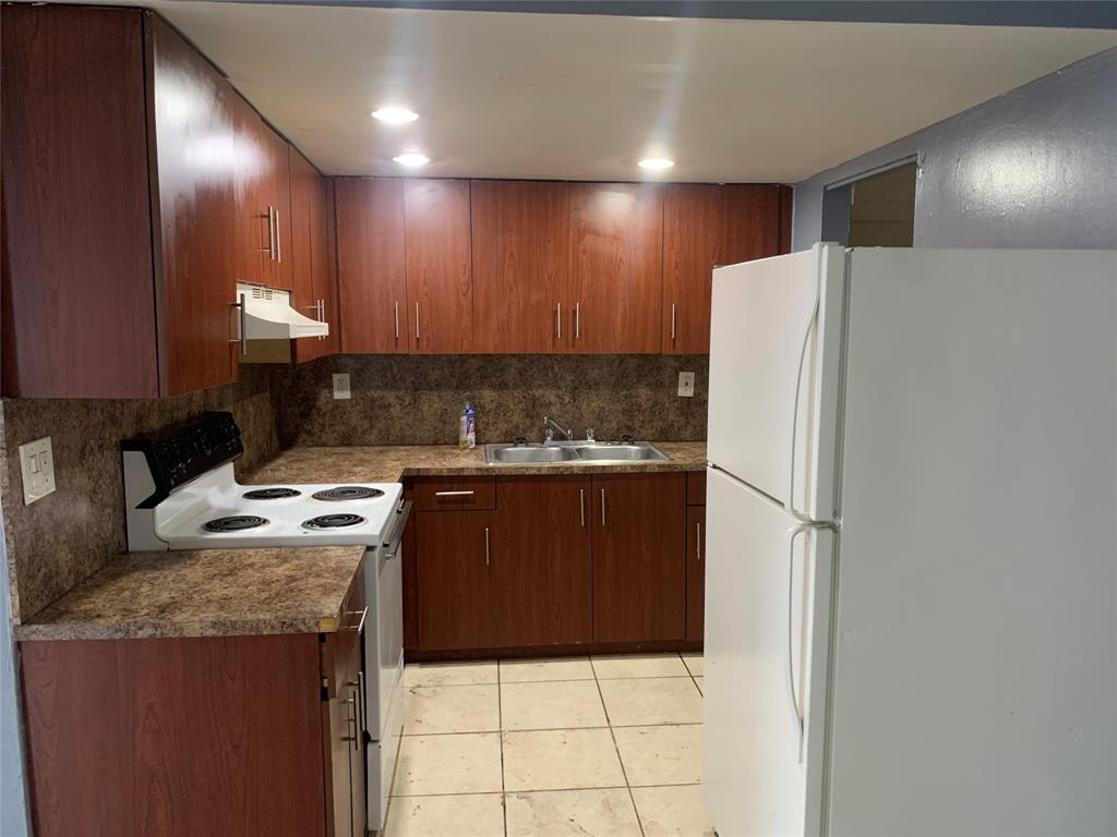 B26041219 Property Photo 6