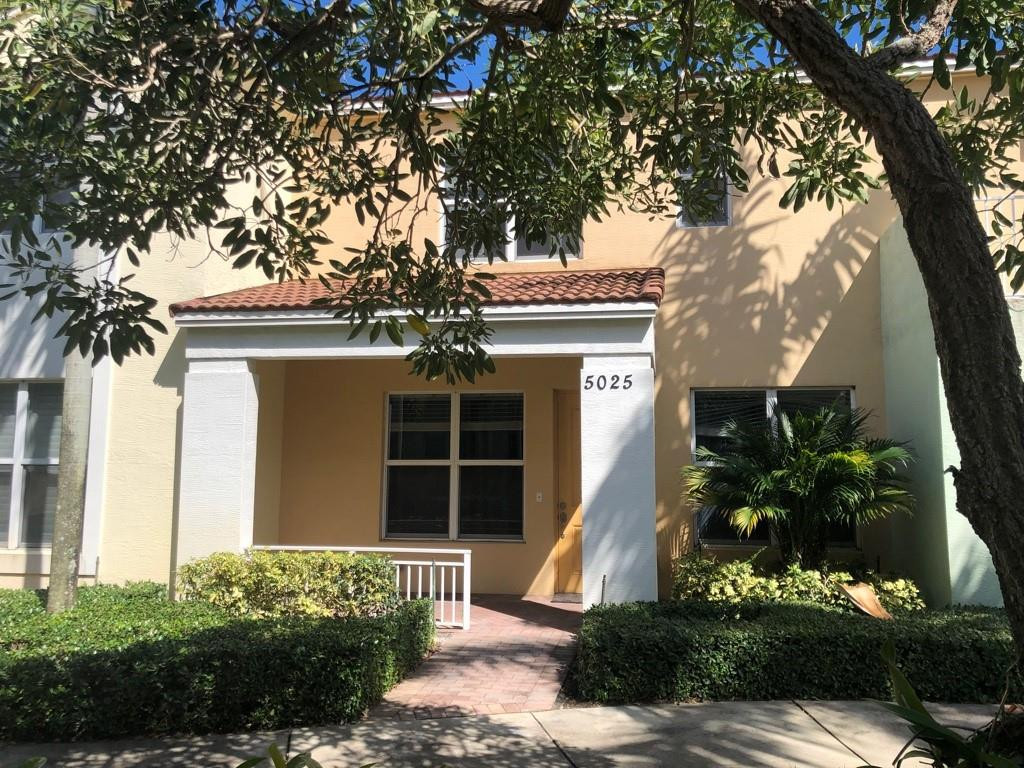 5025 NW 16th Way Property Photo 1