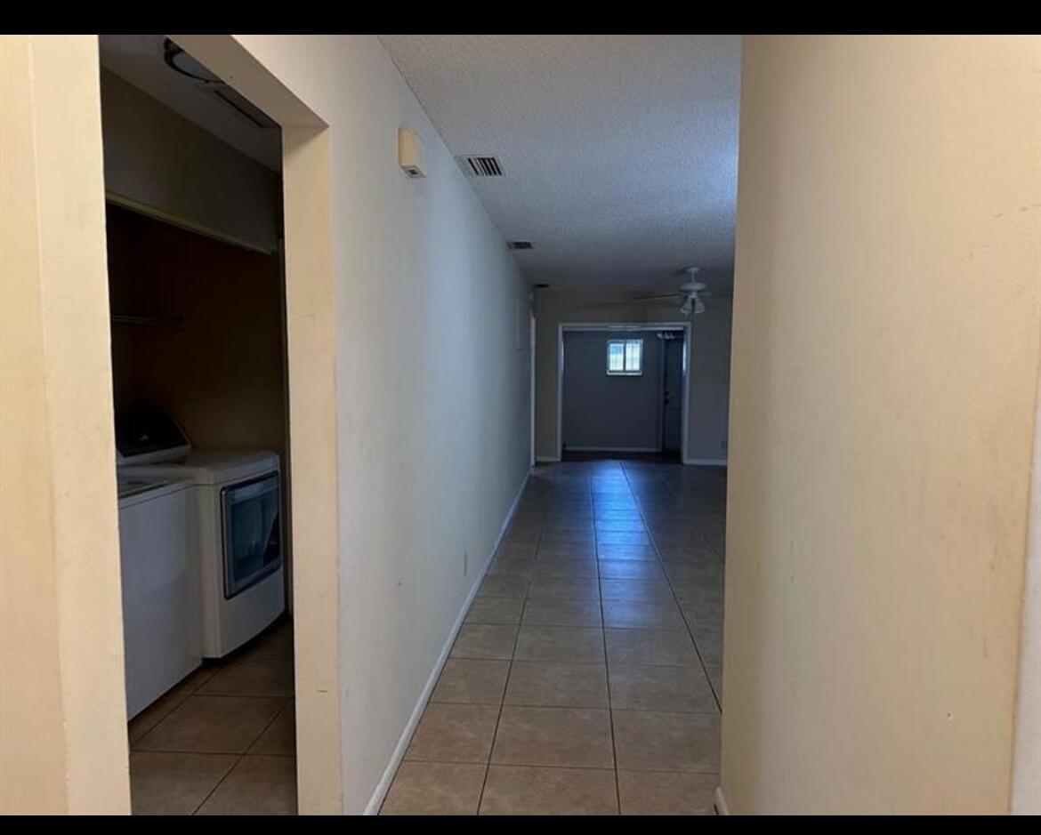 8682 Satalite Terrace Property Photo 4