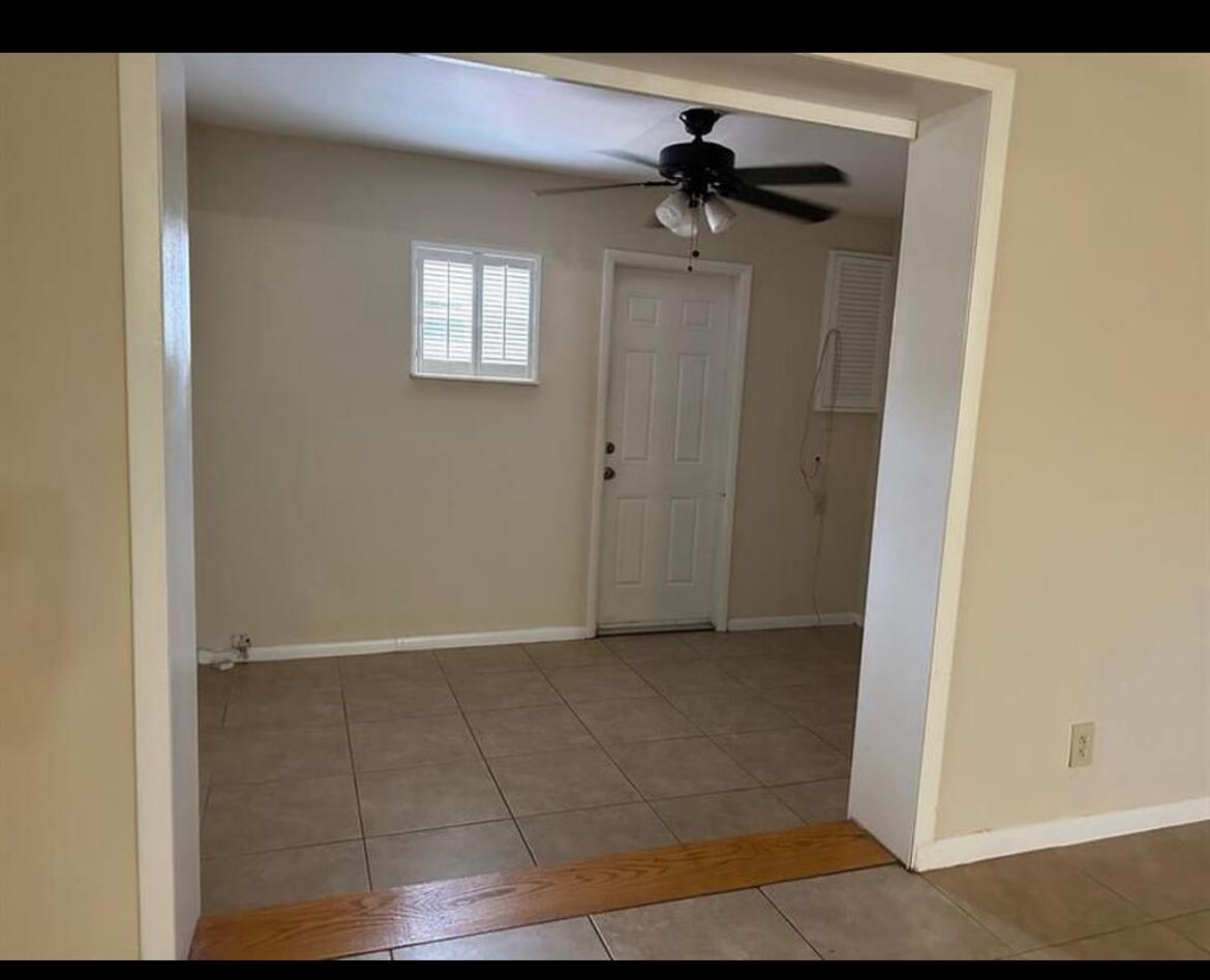 8682 Satalite Terrace Property Photo 6