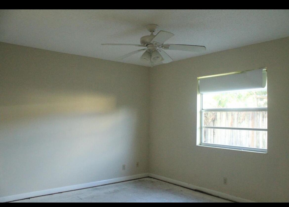 8682 Satalite Terrace Property Photo 17
