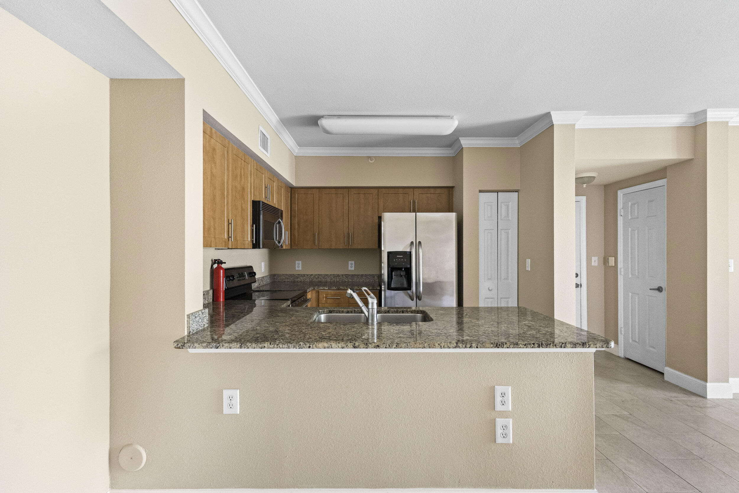6450 Emerald Dunes Drive 103 Property Photo 11