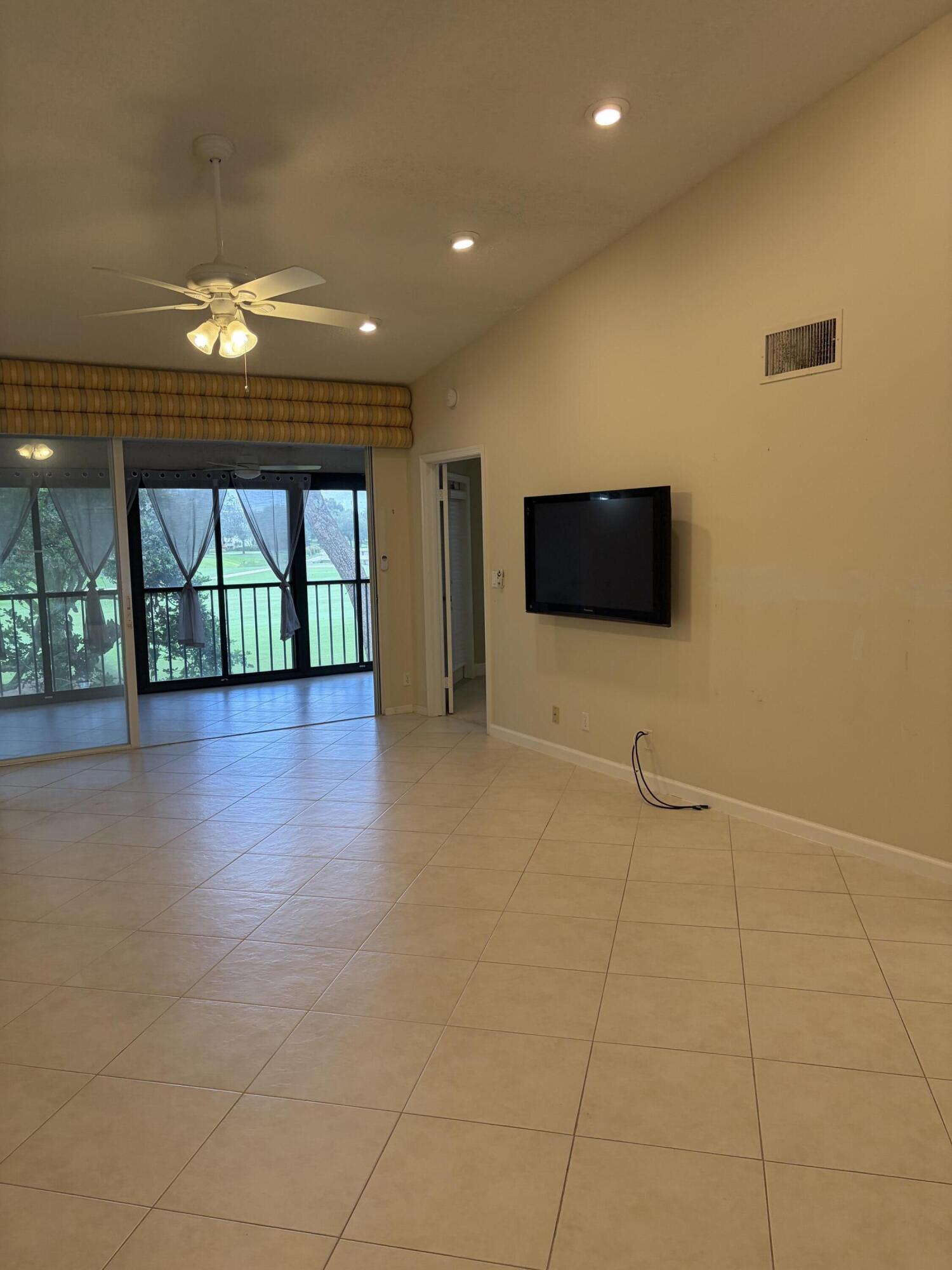 7254 Clunie Place 15005 Property Photo 10