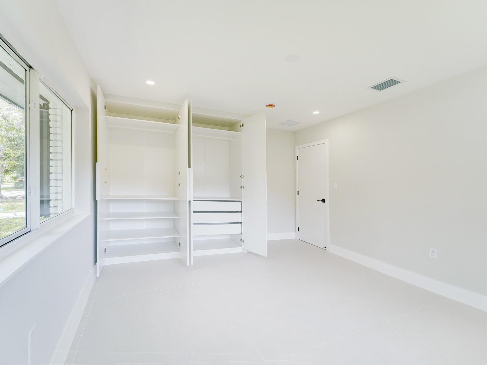 12305 Sw 73rd Avenue Property Photo 28