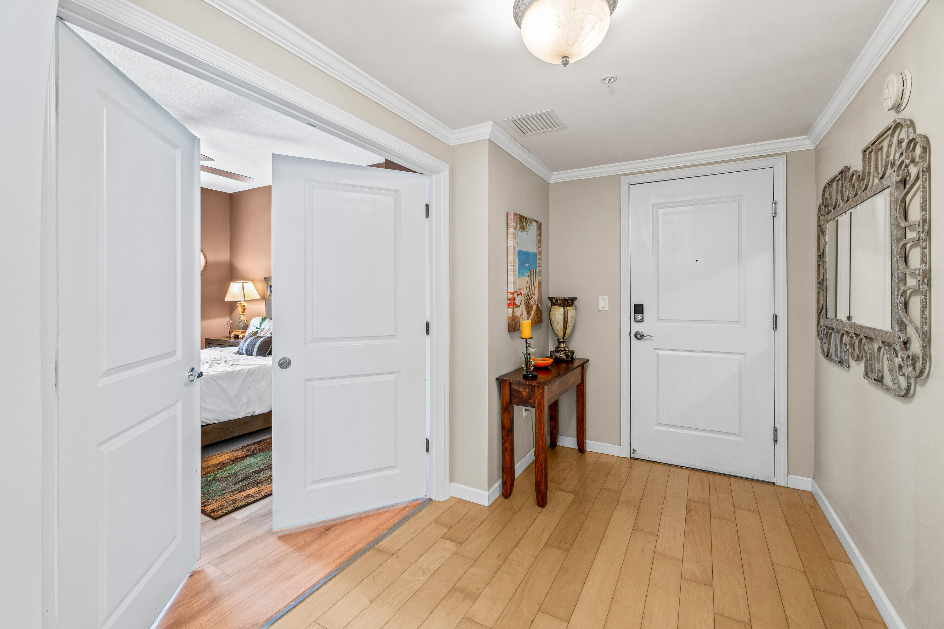 225 Ne 1st Street 207 Property Photo 6