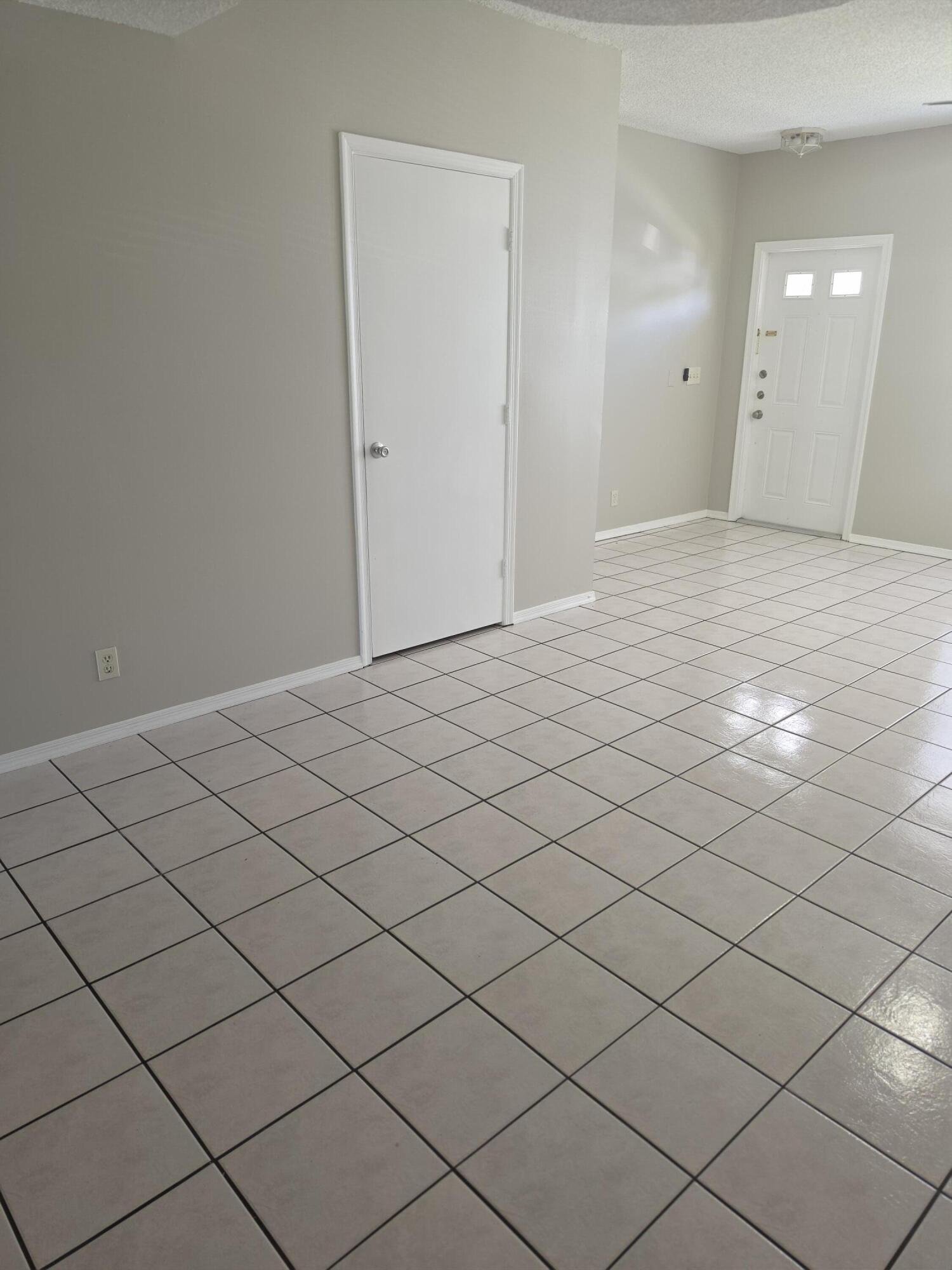 51 Whitehead Circle 51 Property Photo 4