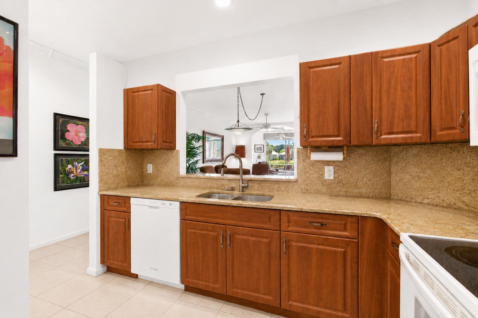 10773 Royal Caribbean Circle Property Photo 5