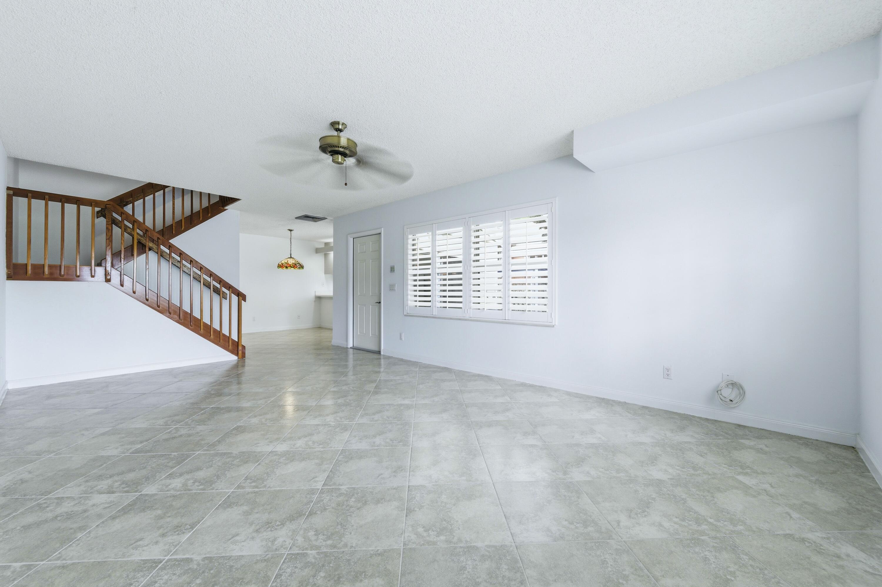 1809 Middleton Way Property Photo 3