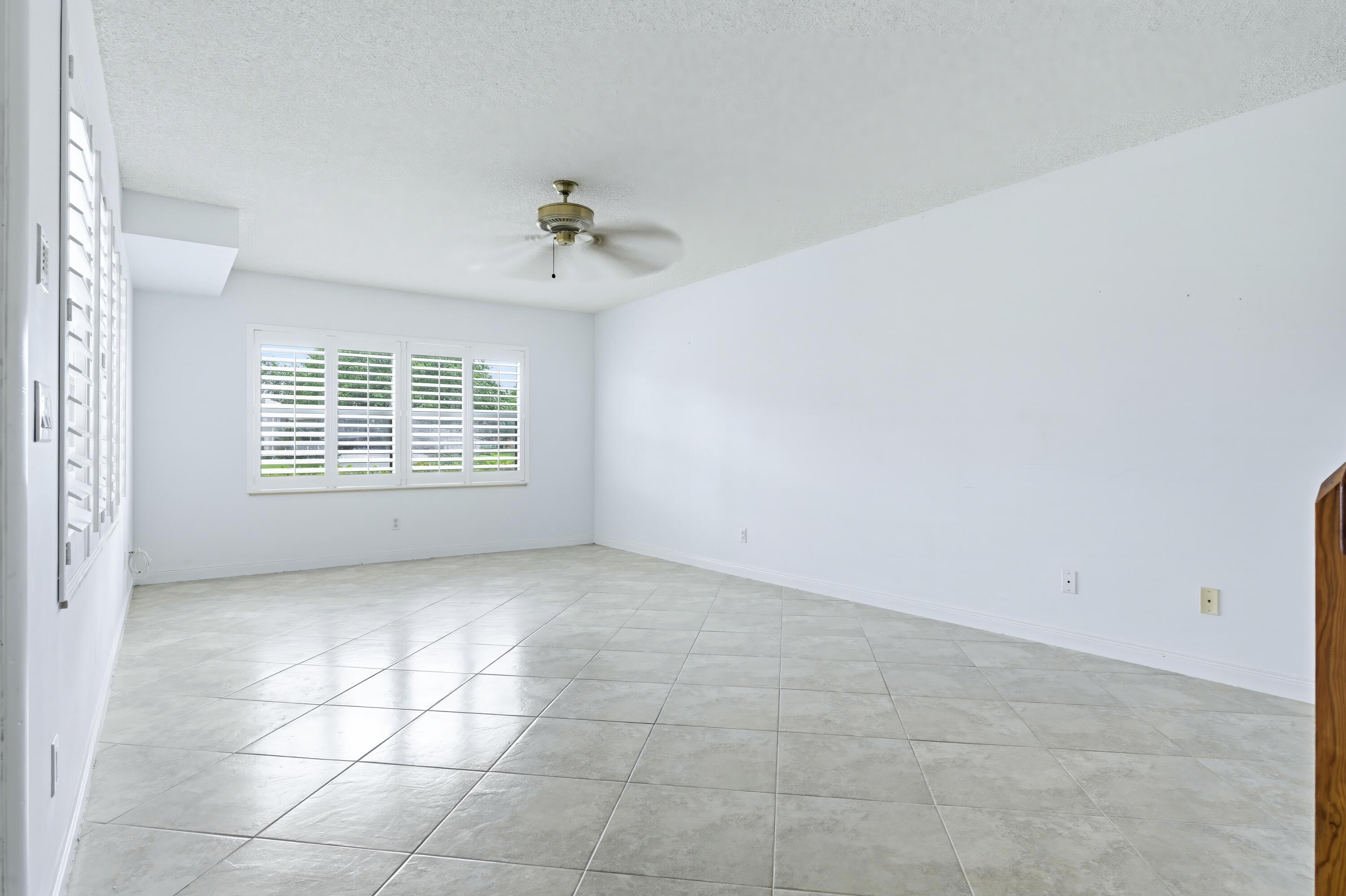 1809 Middleton Way Property Photo 4