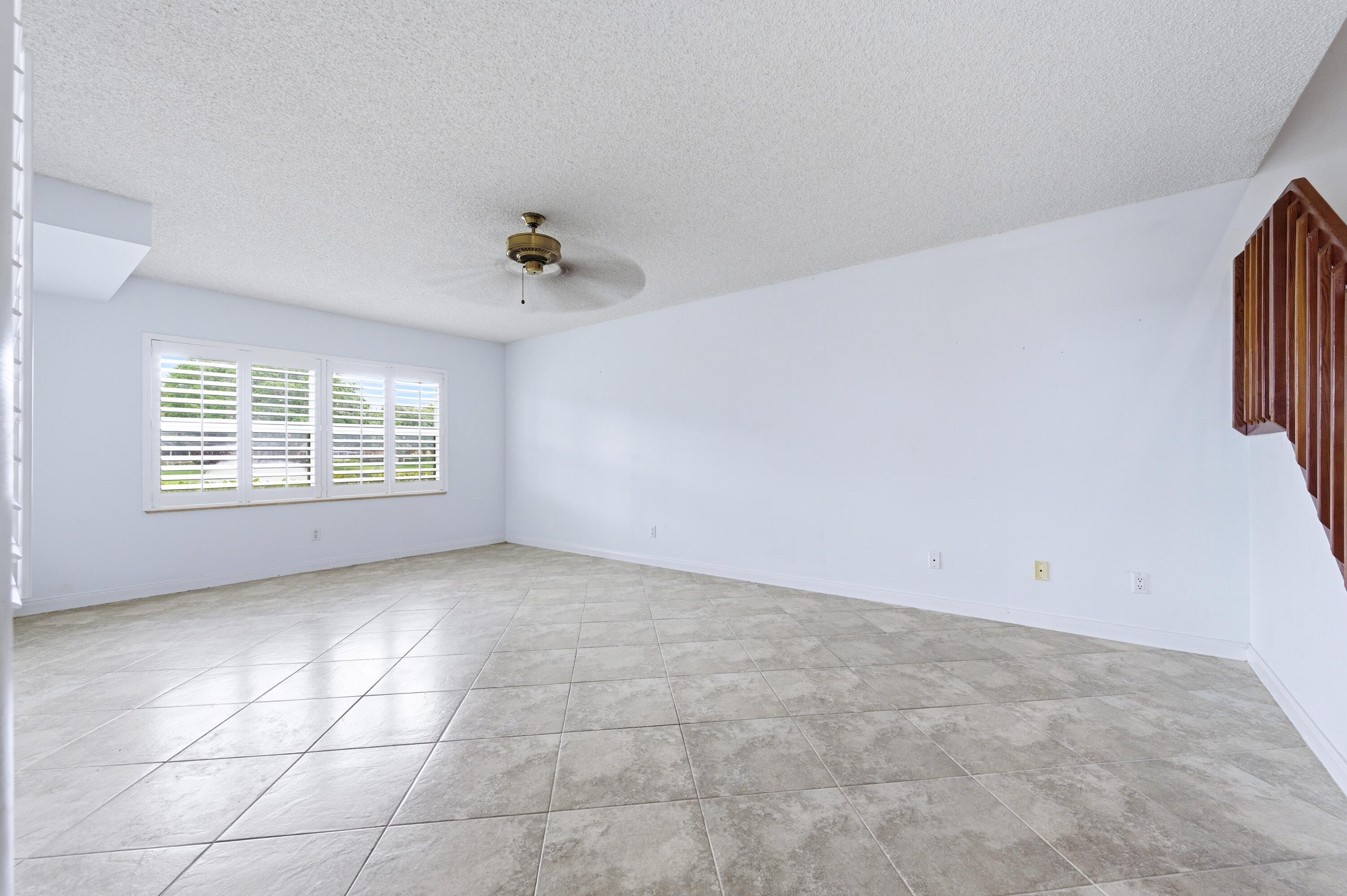 1809 Middleton Way Property Photo 5