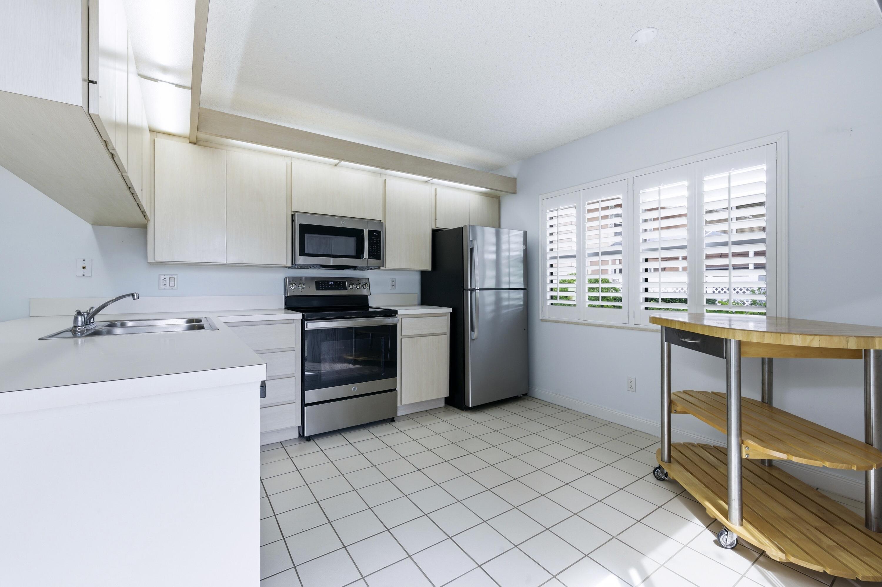 1809 Middleton Way Property Photo 8