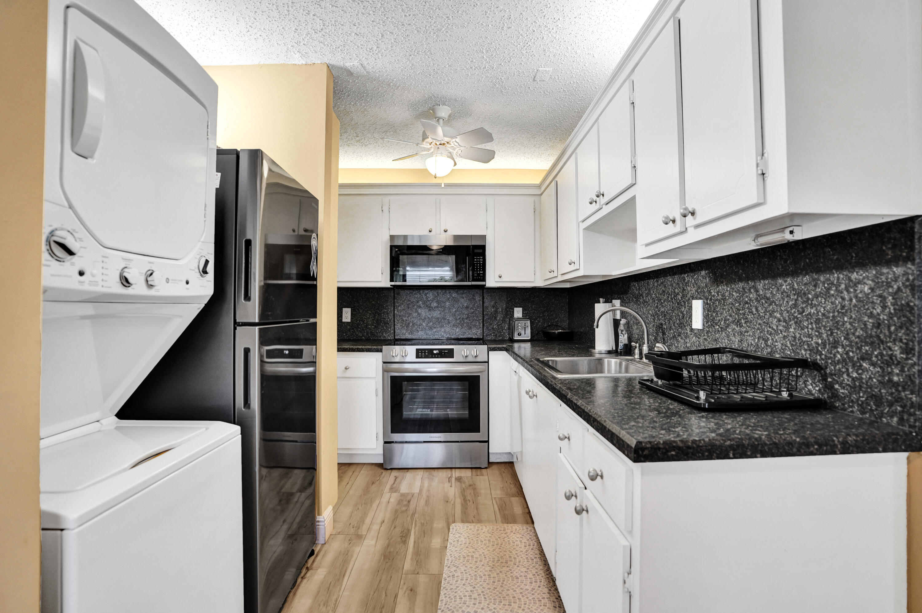 1050 Citrus Way 203 Property Photo 12