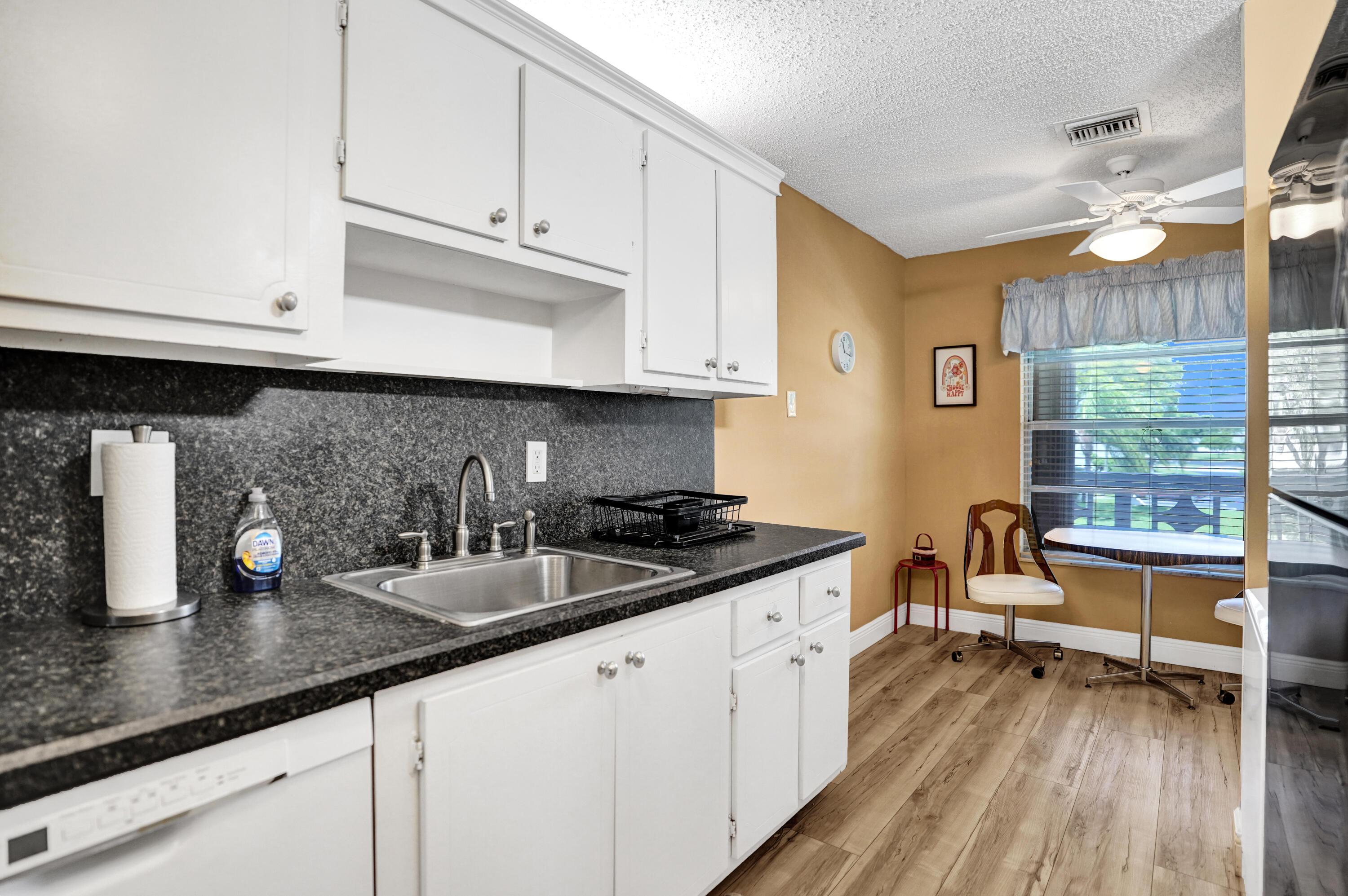 1050 Citrus Way 203 Property Photo 13