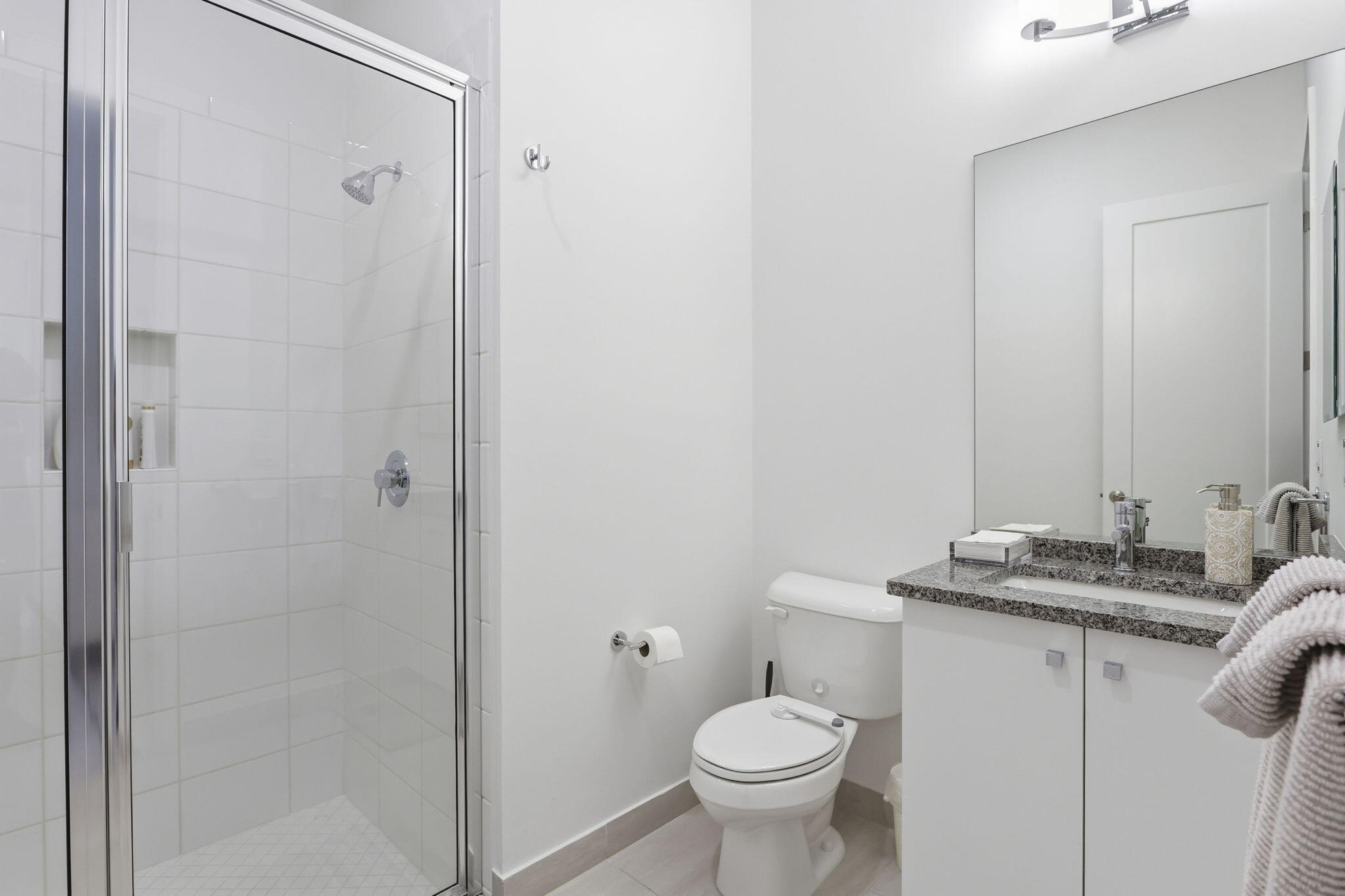 8544 Apple Falls Lane Property Photo 28