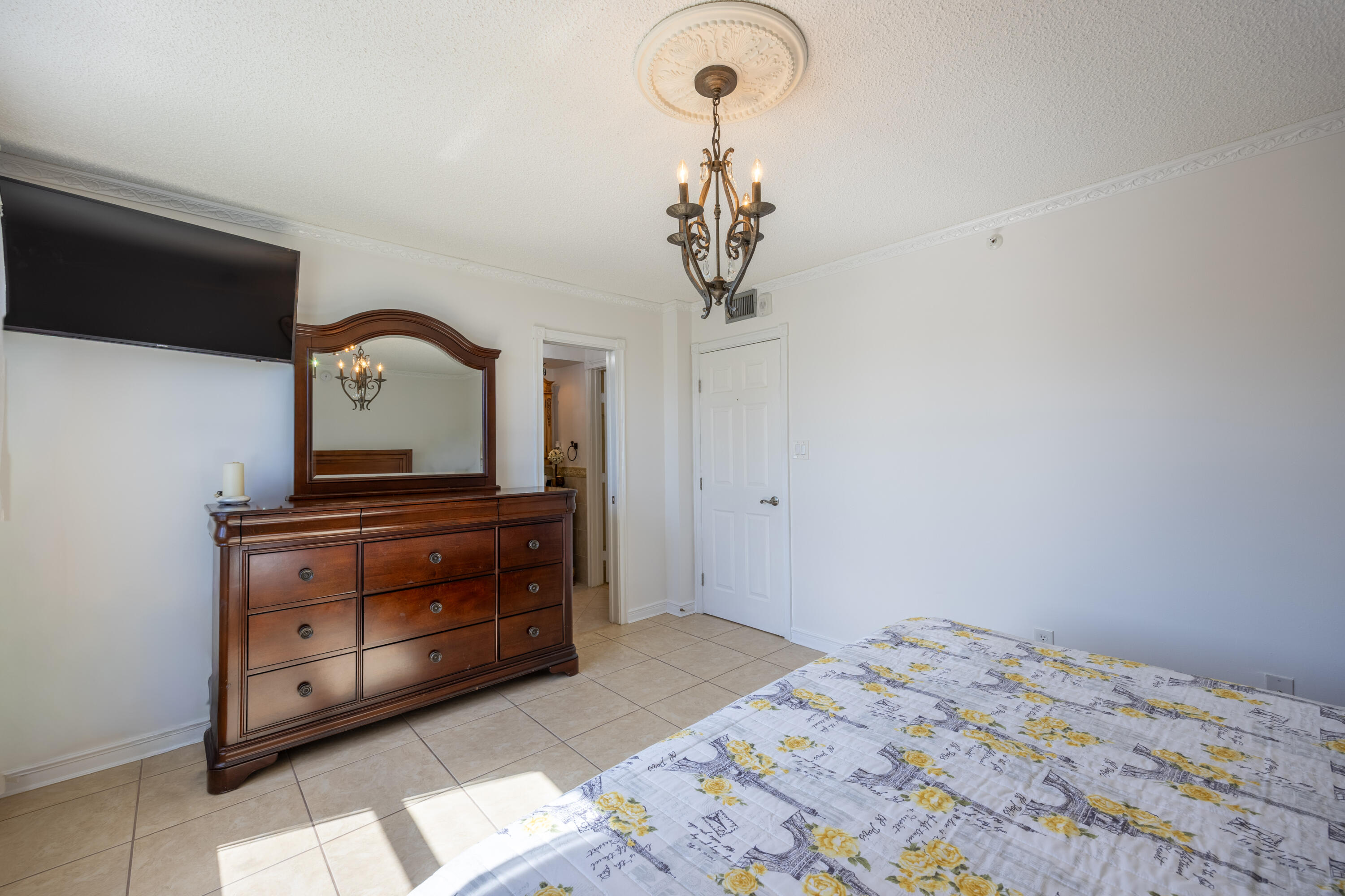 1915 Lavers Circle E309 Property Photo 15