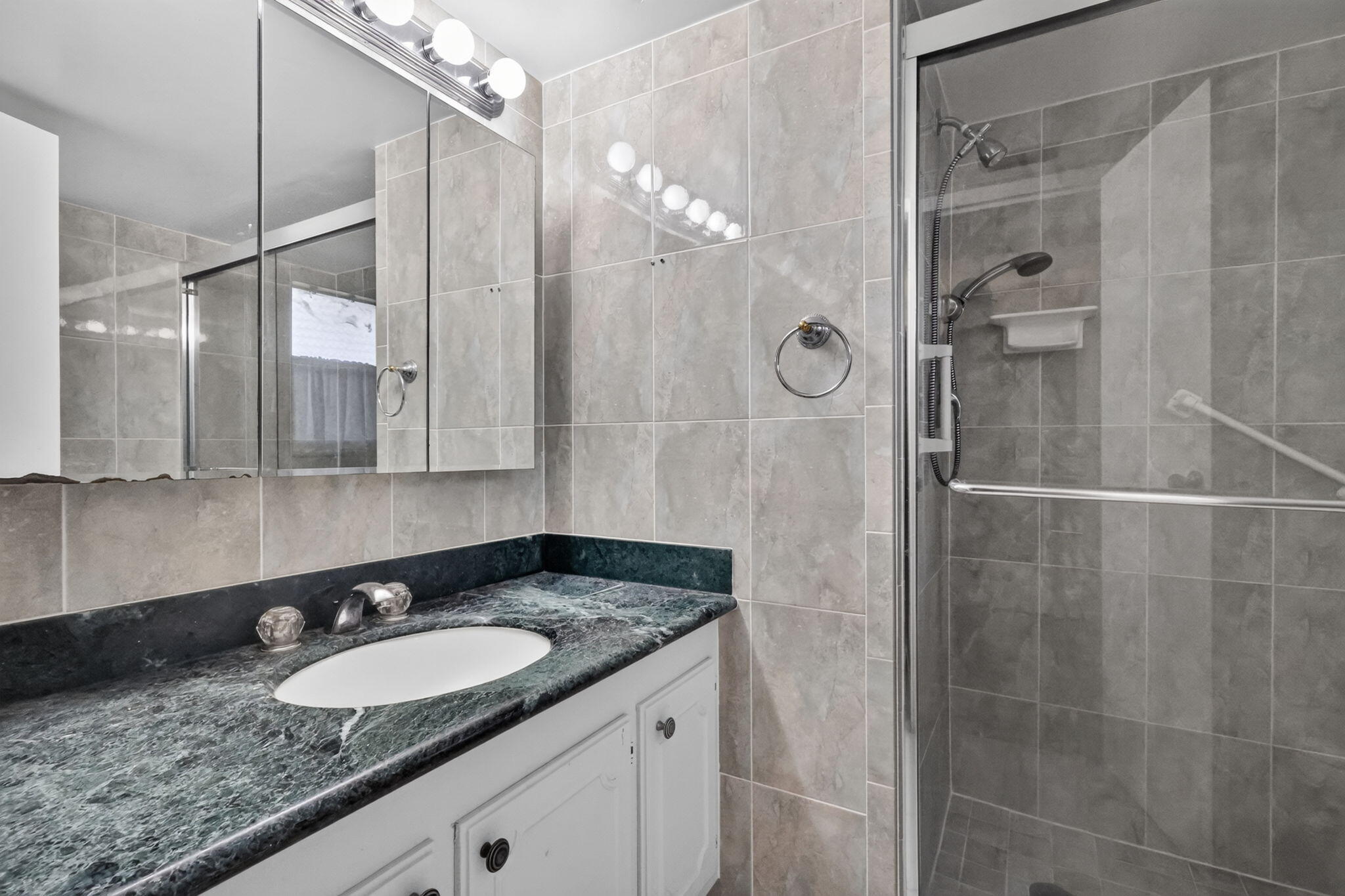 3524 Via Poinciana Apt 104 Property Photo 21
