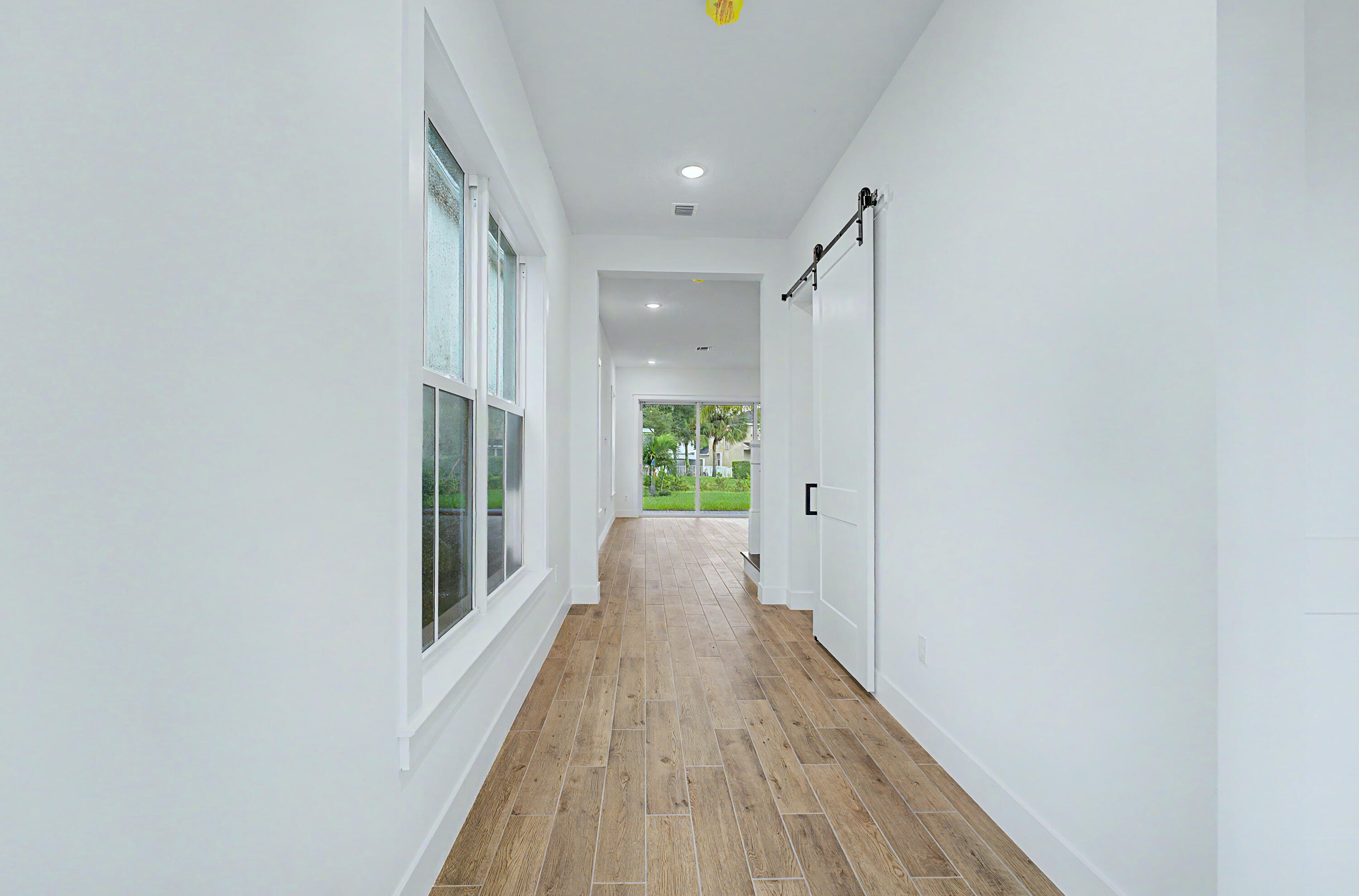 154 Parkside Way 14 Property Photo 3