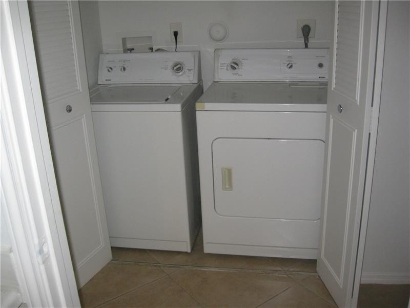 2647 Nw 33rd Street 2305 Property Photo 8