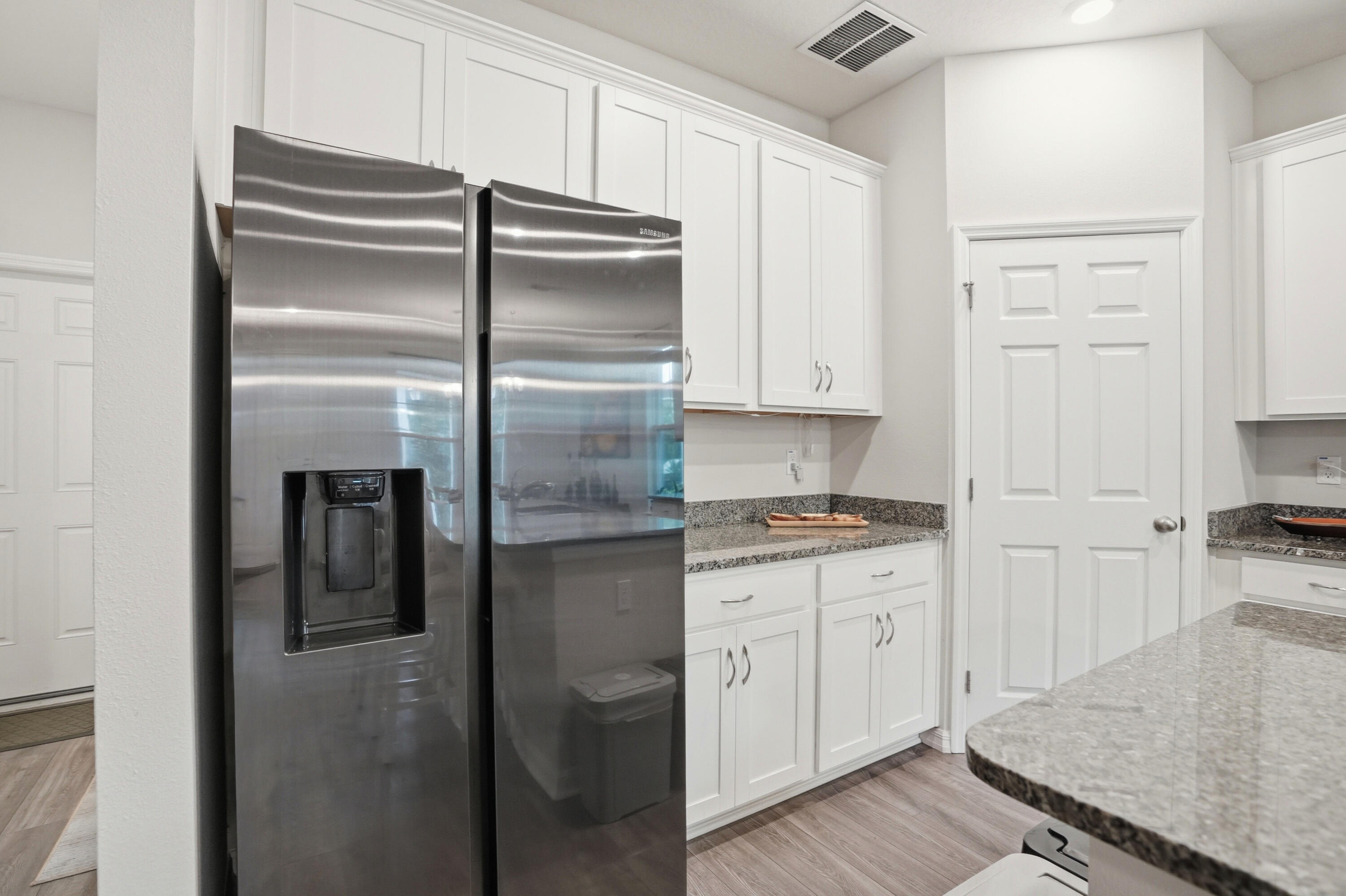 4997 Avalon Park Boulevard Property Photo 20