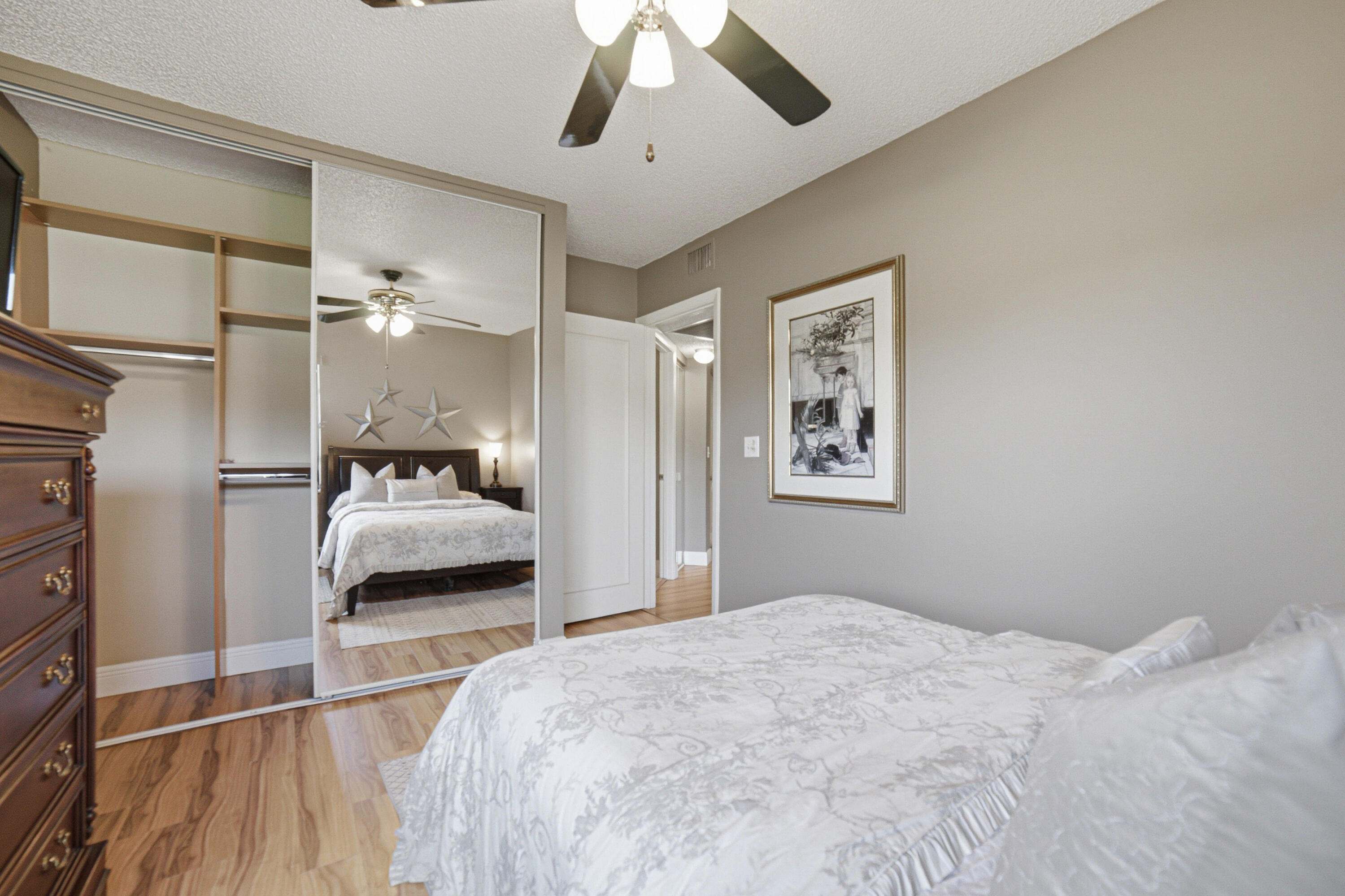 5475 Verona E Property Photo 18