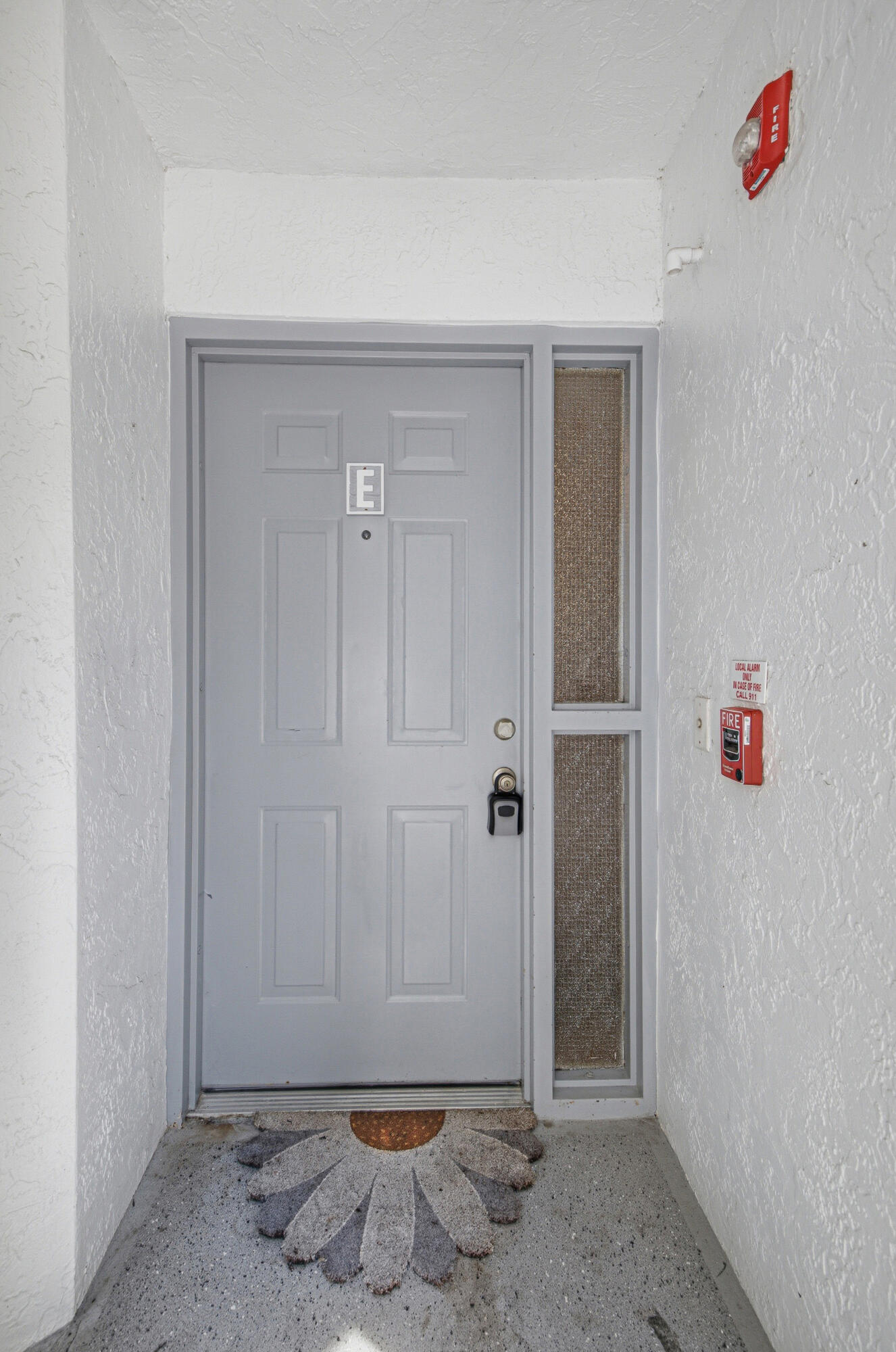 5475 Verona E Property Photo 28